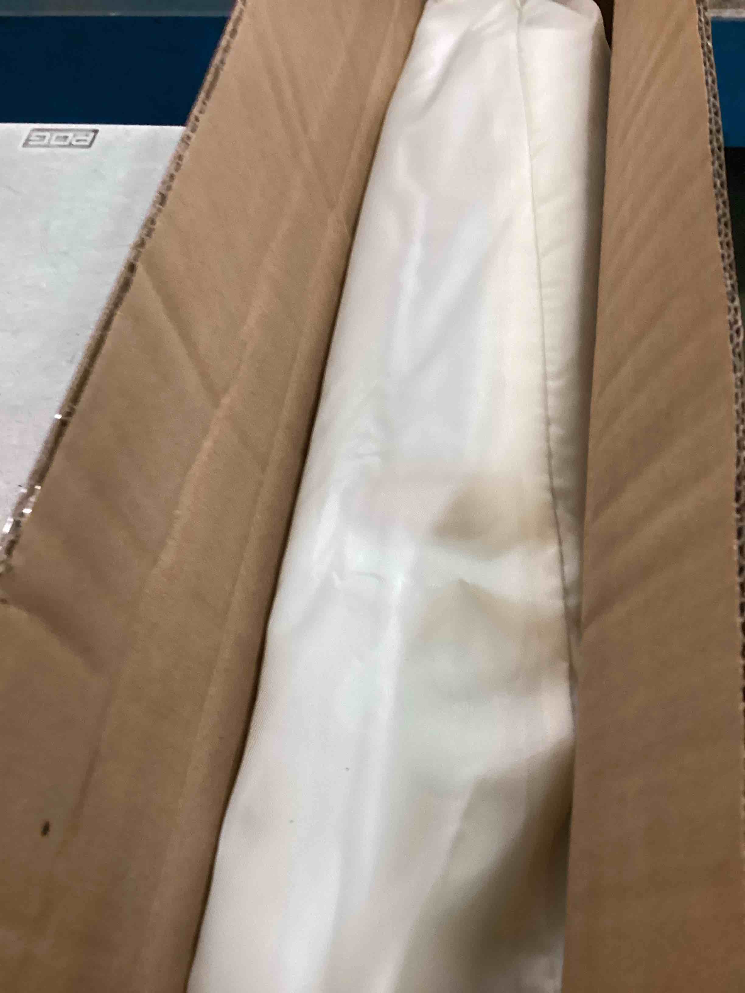 https://s3.amazonaws.com/lotting-images-prod/bidfta/BRN1986162_1746794582138.jpeg