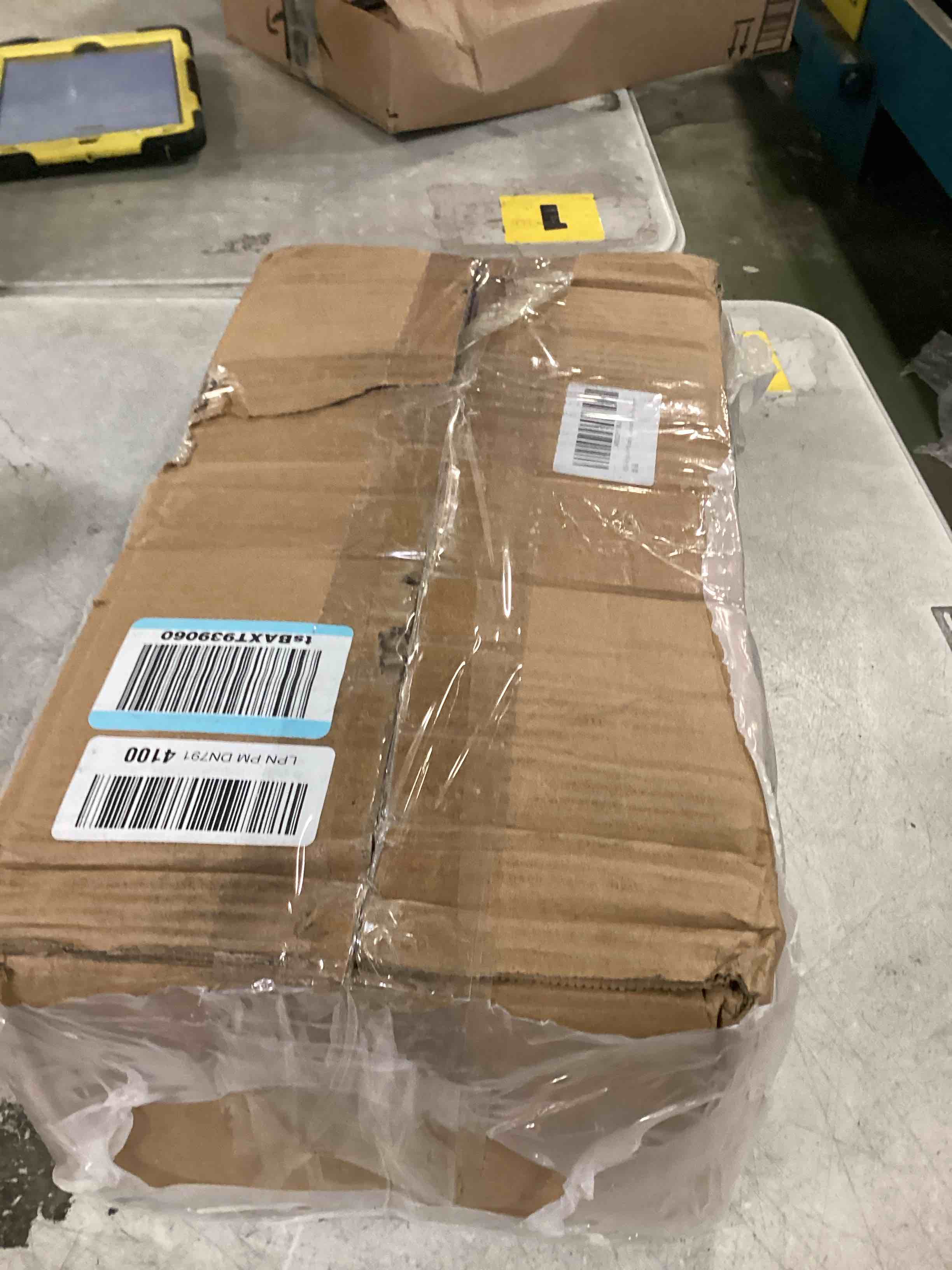 https://s3.amazonaws.com/lotting-images-prod/bidfta/BRN1986176_1746796713270.jpeg