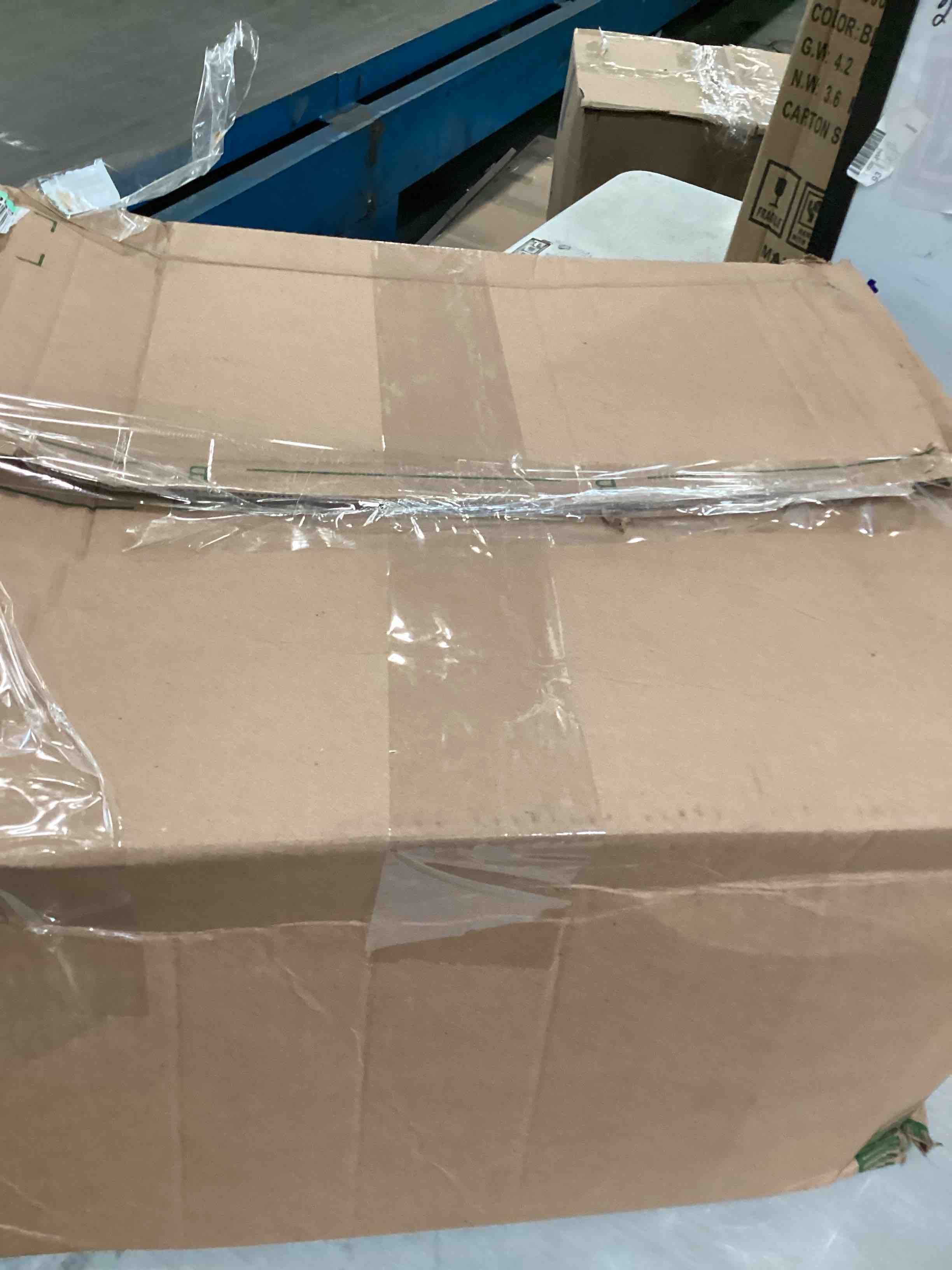 https://s3.amazonaws.com/lotting-images-prod/bidfta/BRN1986862_1747229050698.jpeg