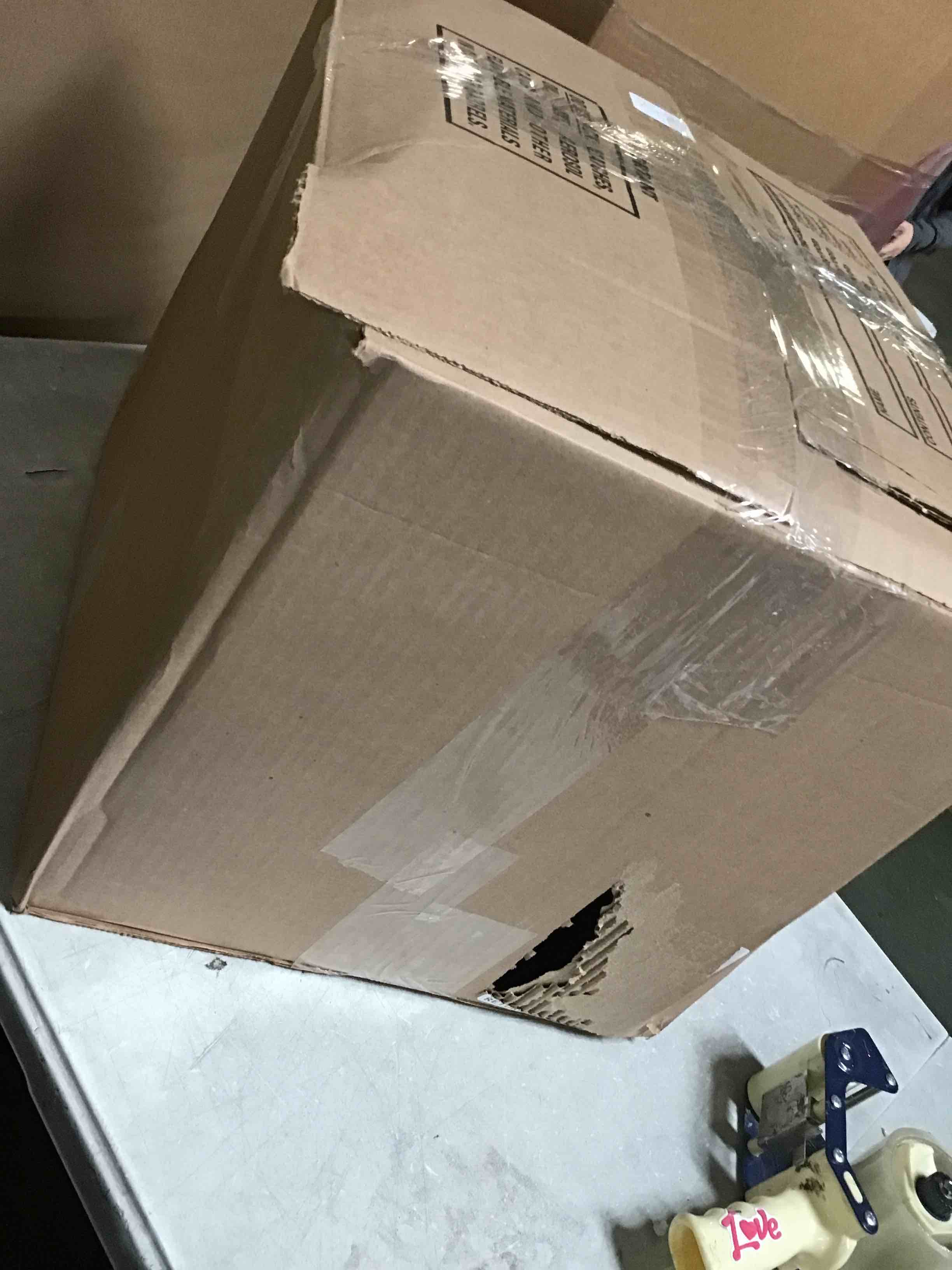 https://s3.amazonaws.com/lotting-images-prod/bidfta/BRN1991390_1745862353480.jpeg