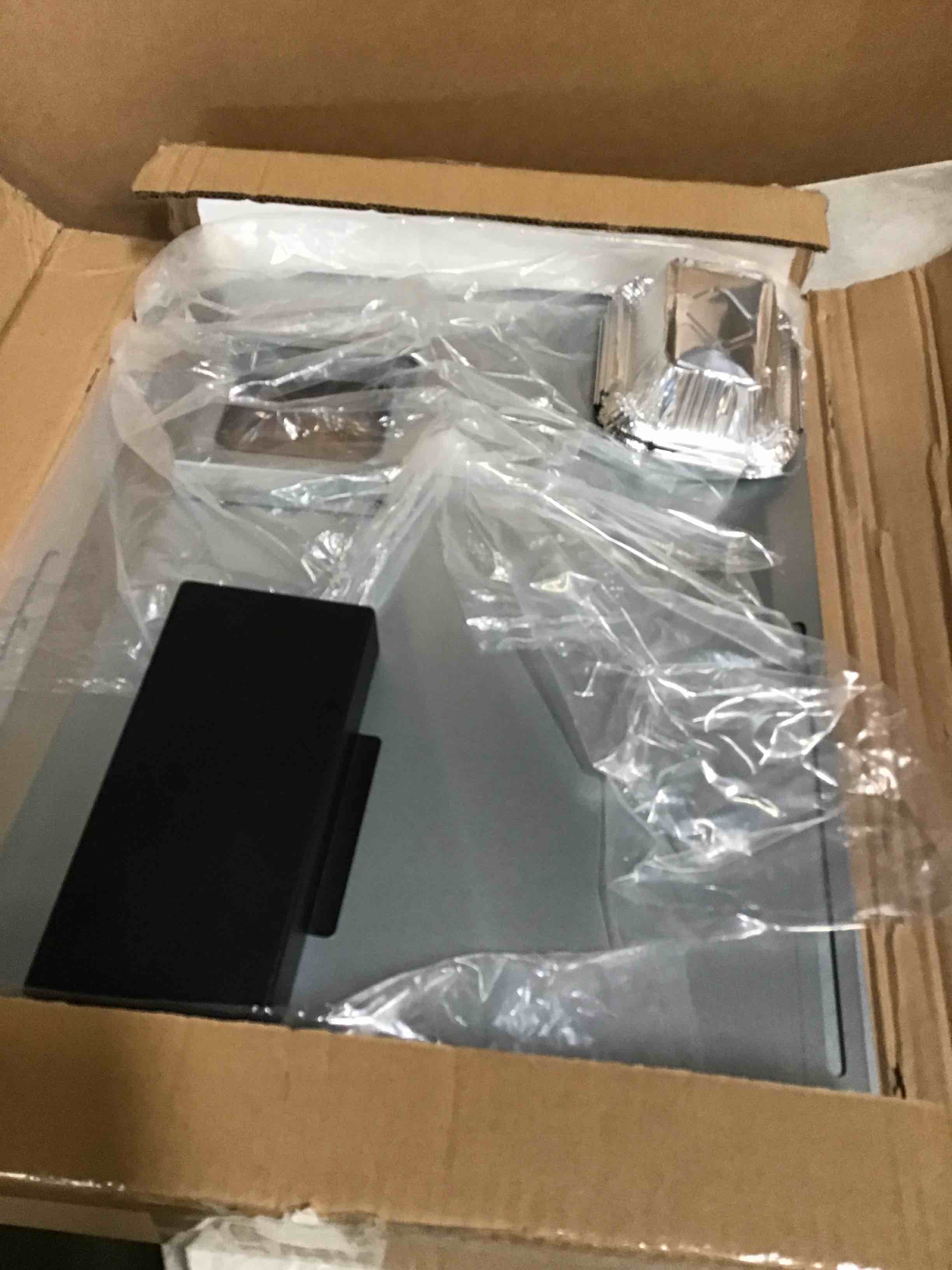 https://s3.amazonaws.com/lotting-images-prod/bidfta/BRN1991431_1745871237308.jpeg
