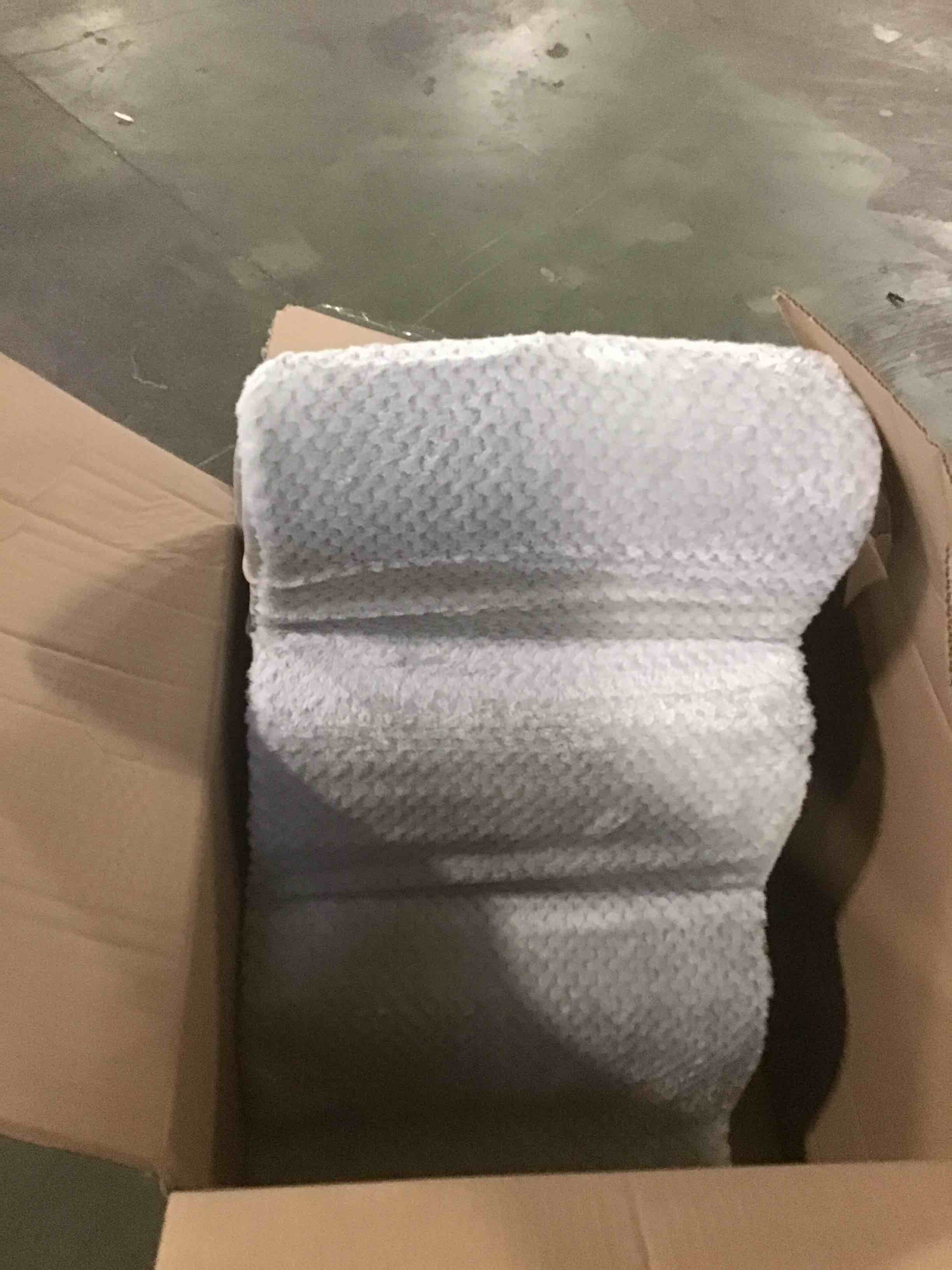 https://s3.amazonaws.com/lotting-images-prod/bidfta/BRN1991520_1745951122078.jpeg