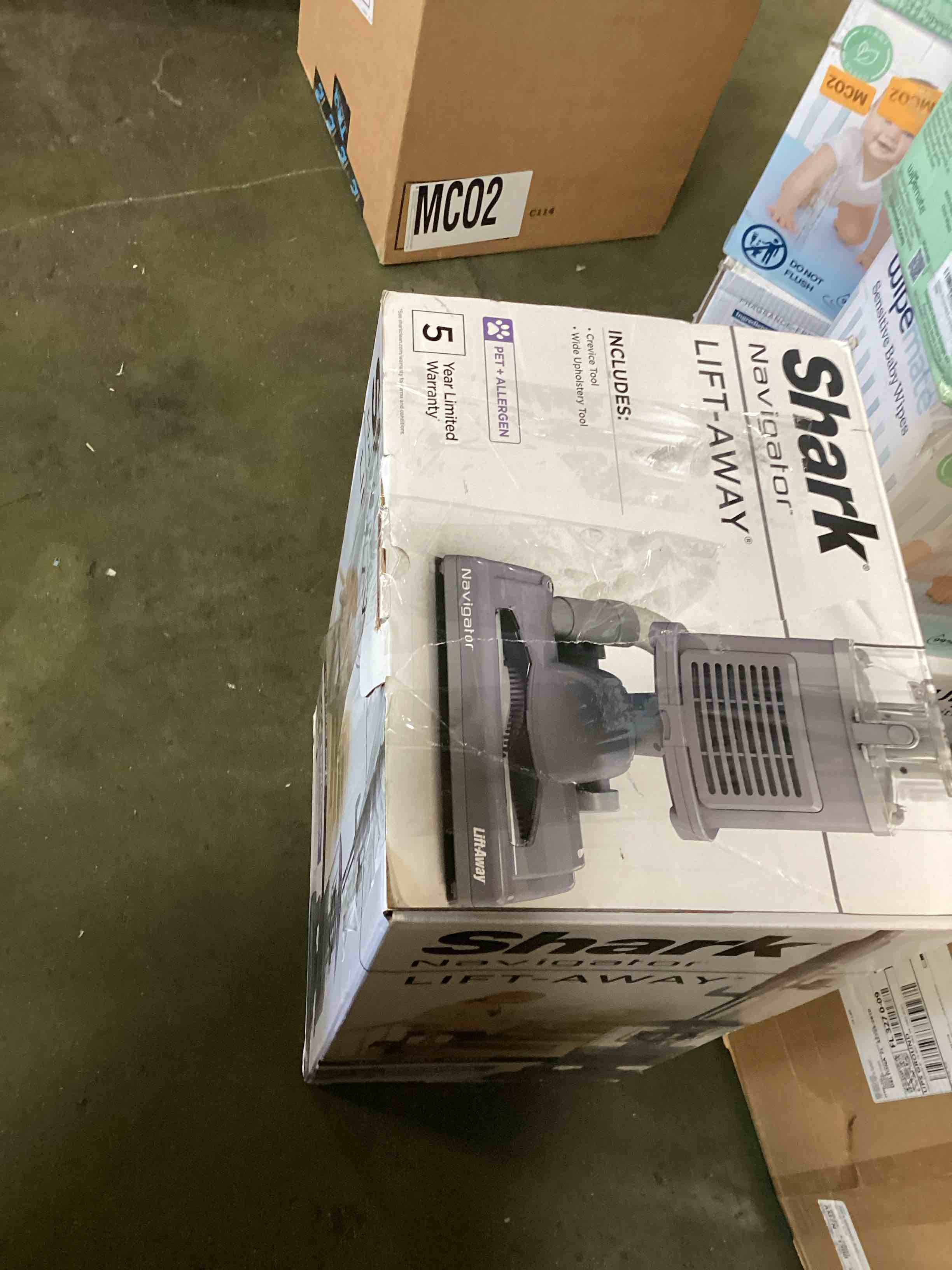 https://s3.amazonaws.com/lotting-images-prod/bidfta/BRN1991605_1746021182913.jpeg