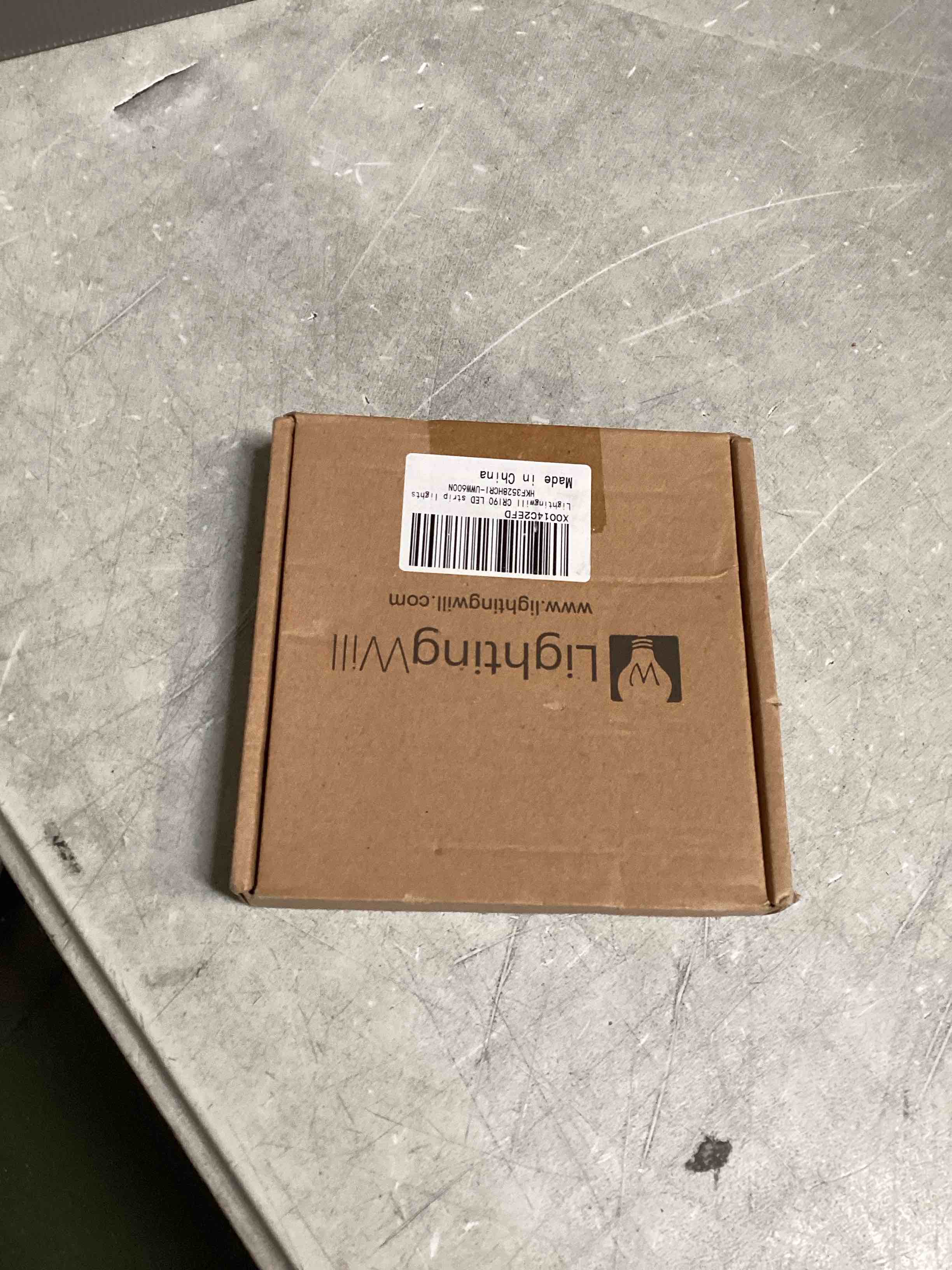 https://s3.amazonaws.com/lotting-images-prod/bidfta/BRN1991722_1746043867827.jpeg