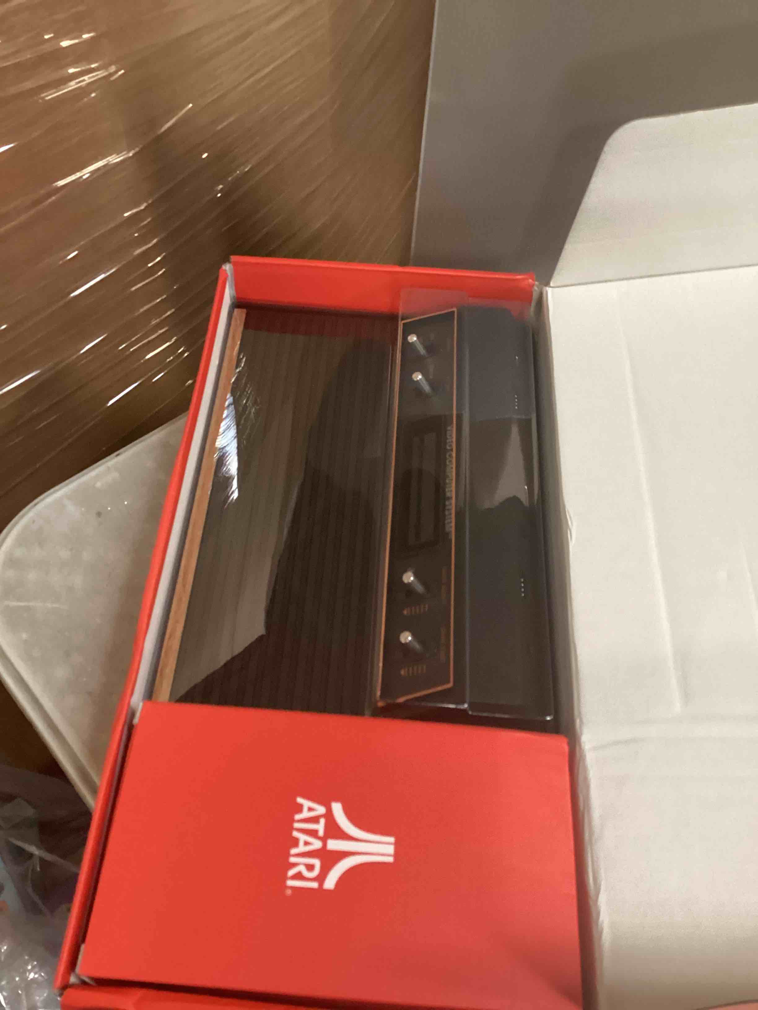 https://s3.amazonaws.com/lotting-images-prod/bidfta/BRN1992000_1746448310317.jpeg