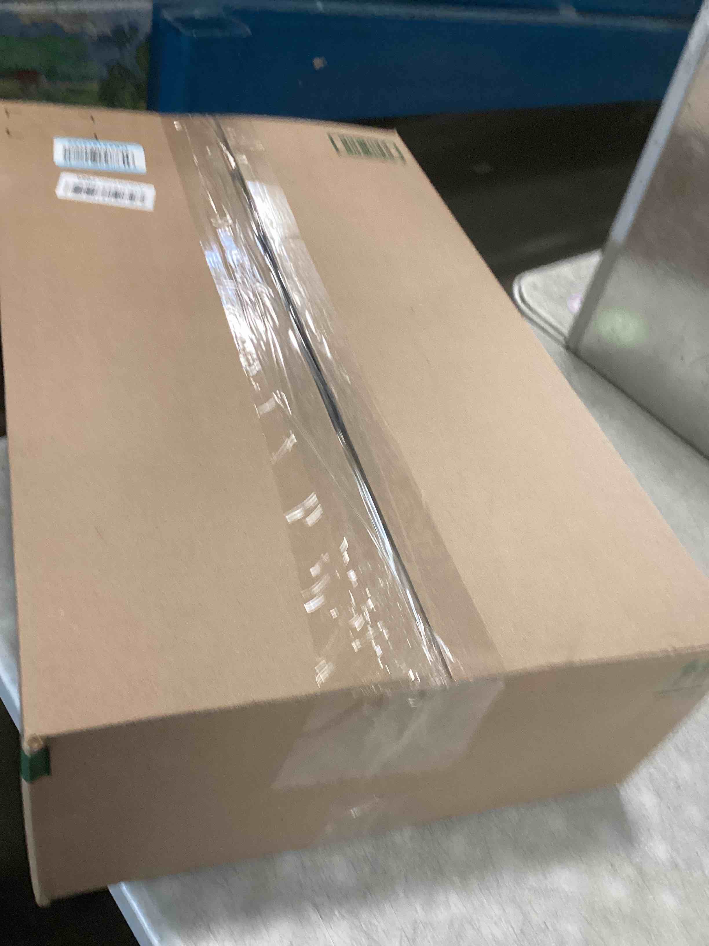 https://s3.amazonaws.com/lotting-images-prod/bidfta/BRN1992007_1746450077058.jpeg