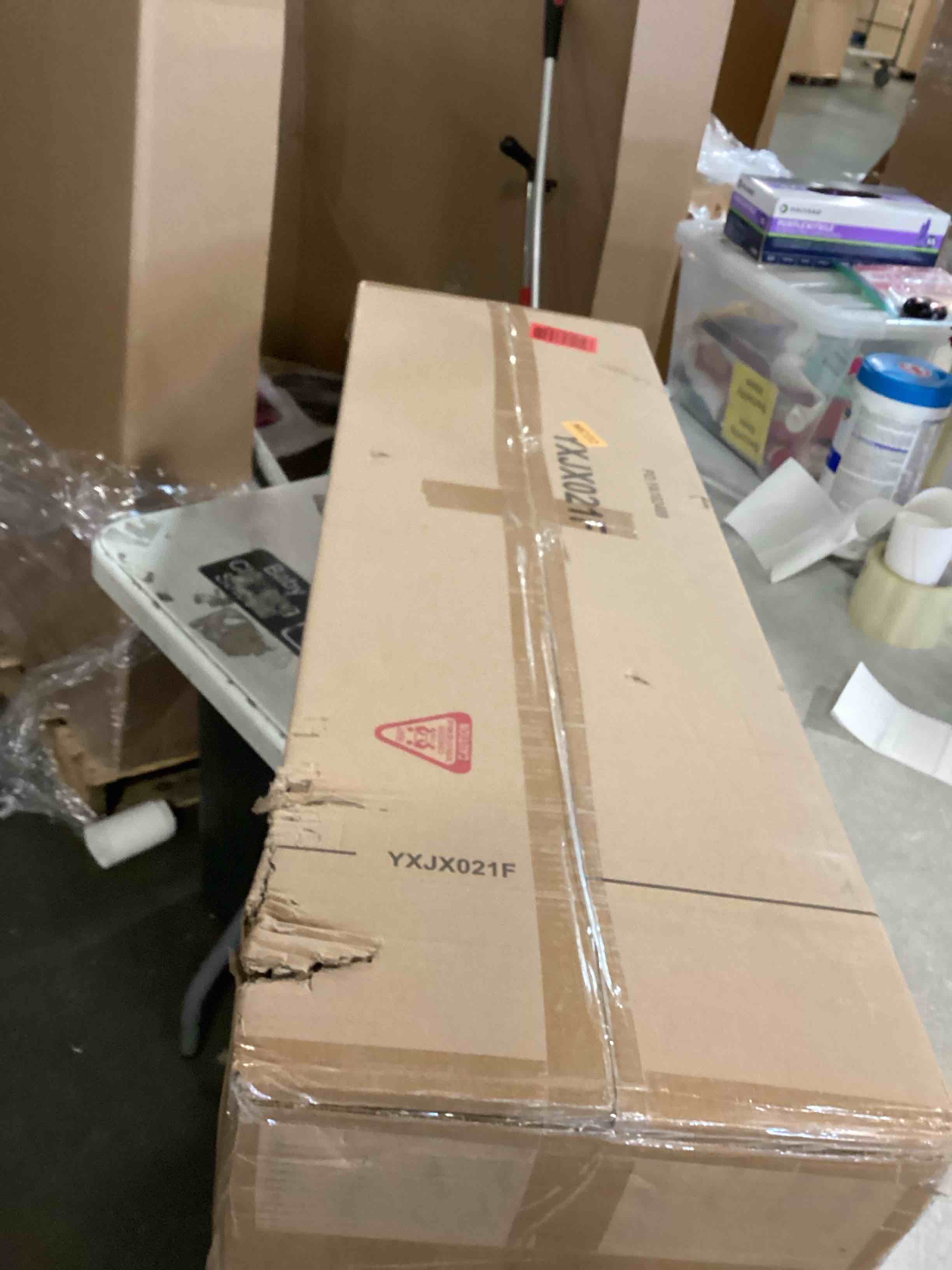 https://s3.amazonaws.com/lotting-images-prod/bidfta/BRN1992150_1746626123325.jpeg