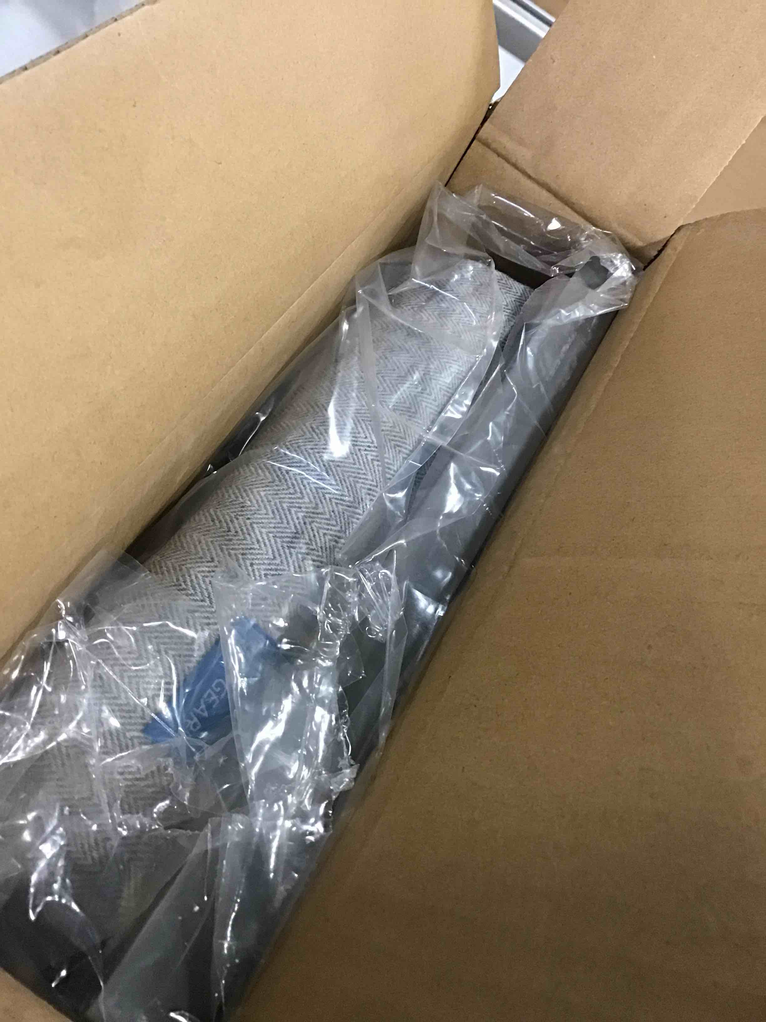 https://s3.amazonaws.com/lotting-images-prod/bidfta/BRN1994009_1746188578998.jpeg