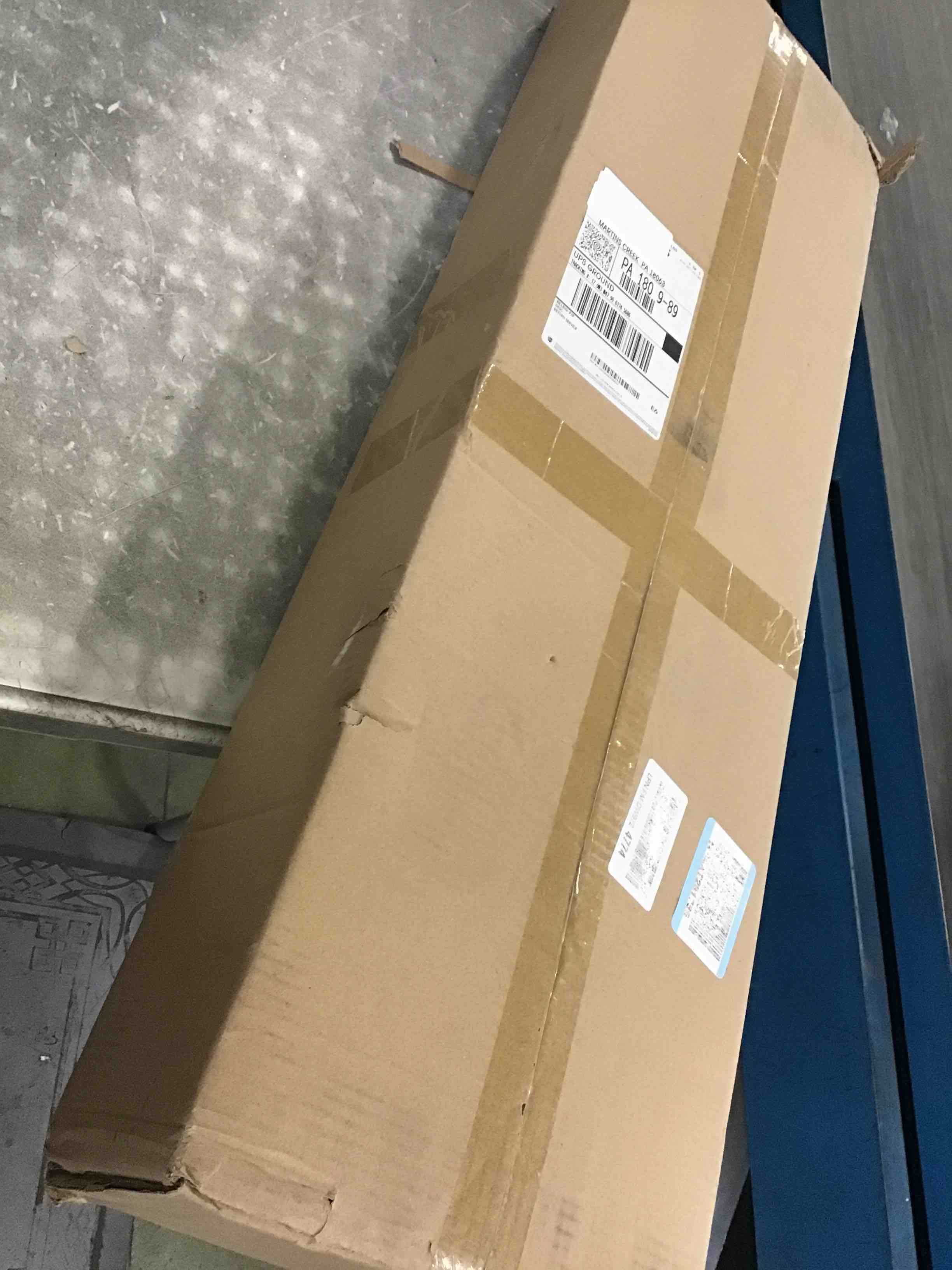 https://s3.amazonaws.com/lotting-images-prod/bidfta/BRN1994071_1746196128959.jpeg