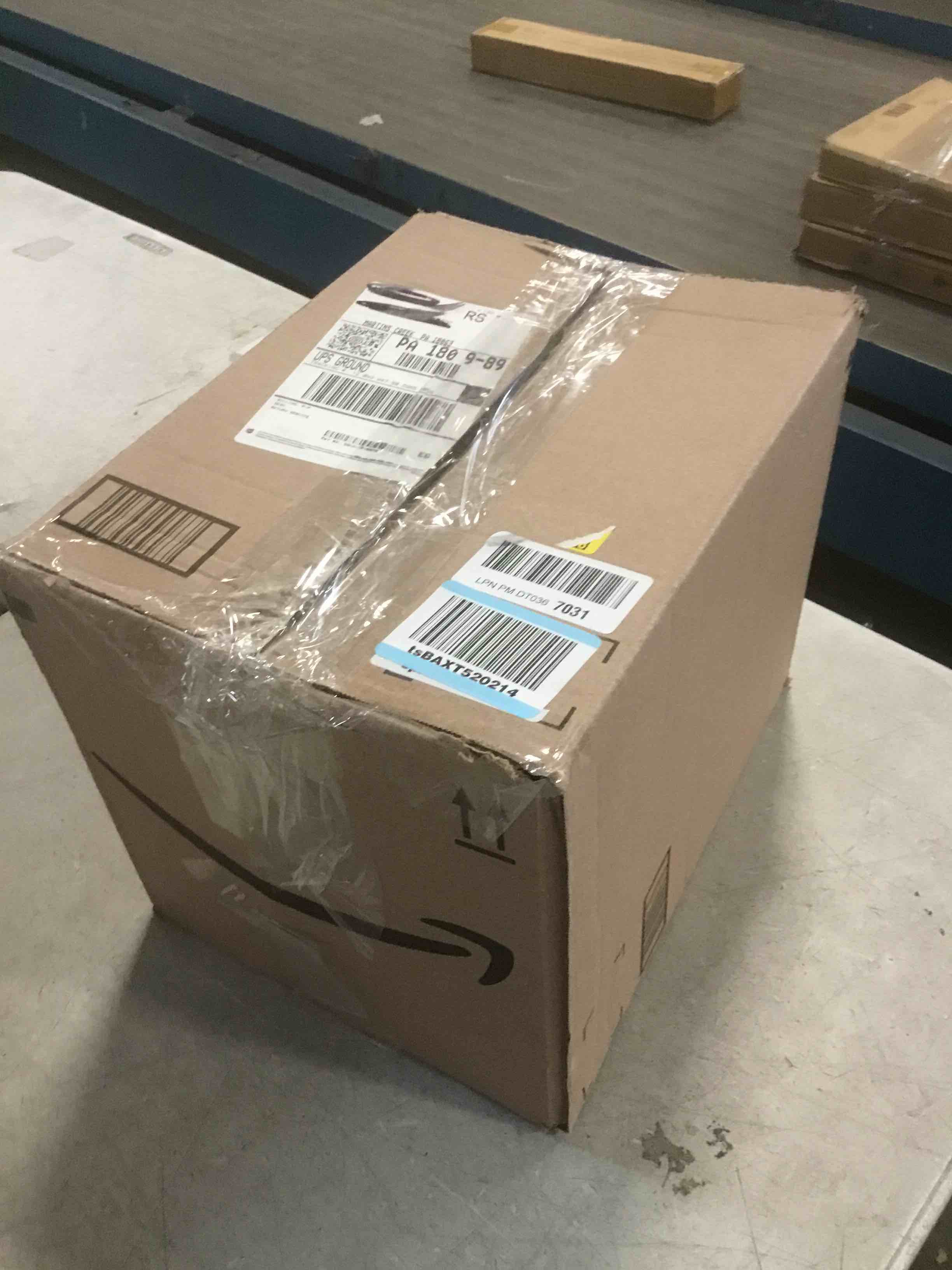 https://s3.amazonaws.com/lotting-images-prod/bidfta/BRN1996048_1744906191623.jpeg