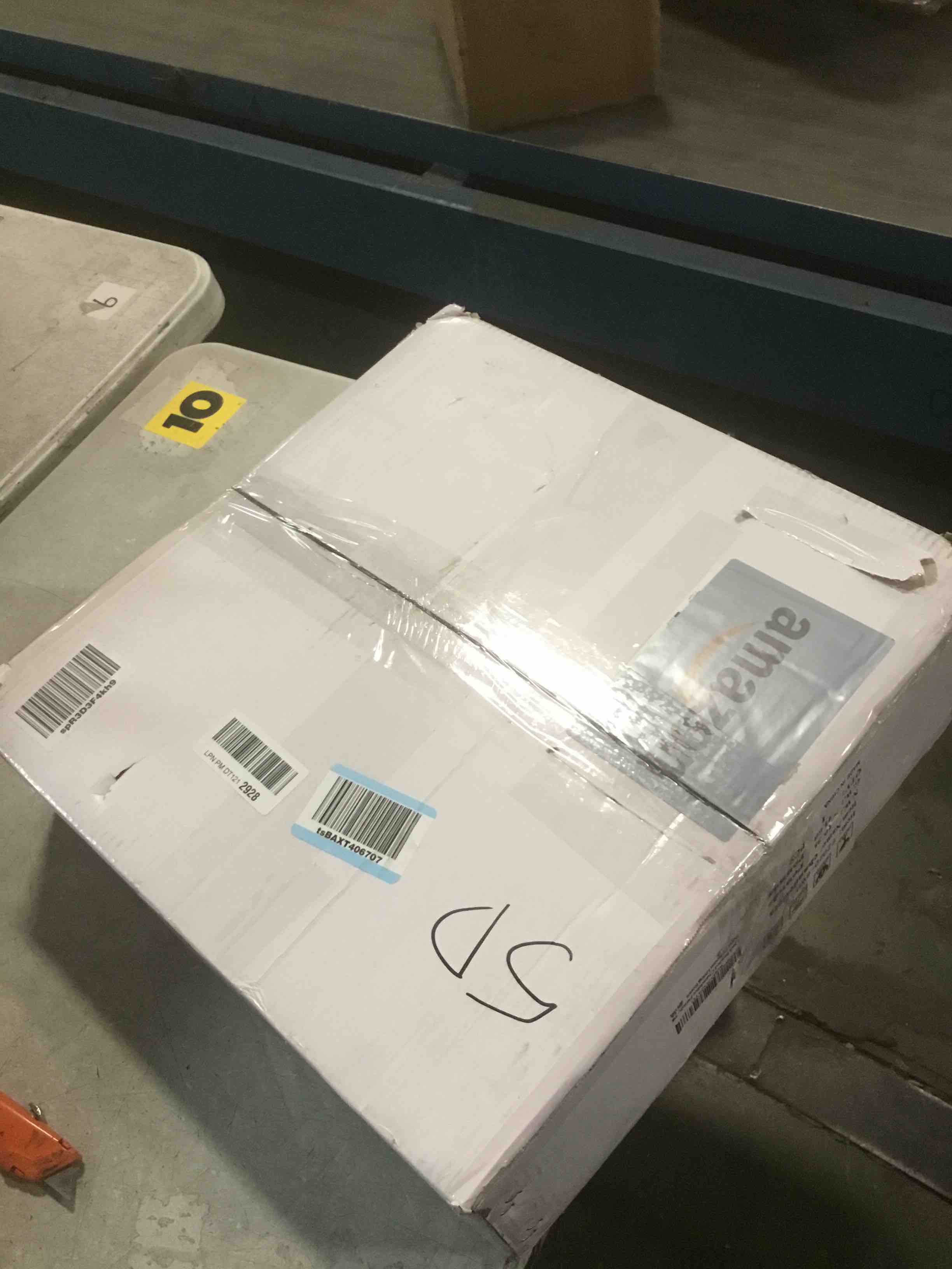 https://s3.amazonaws.com/lotting-images-prod/bidfta/BRN1996195_1744981774042.jpeg