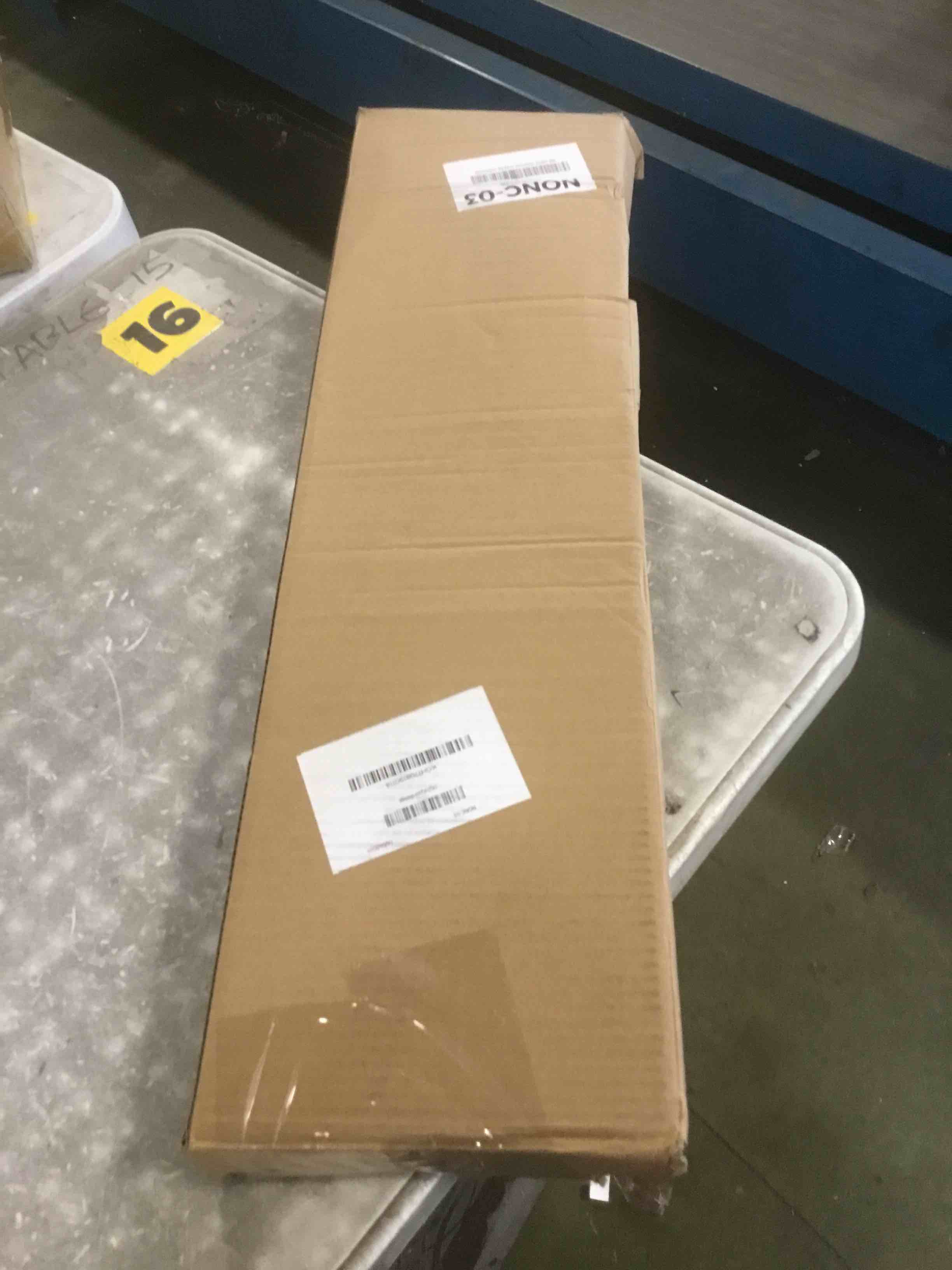 https://s3.amazonaws.com/lotting-images-prod/bidfta/BRN1996823_1745867980792.jpeg
