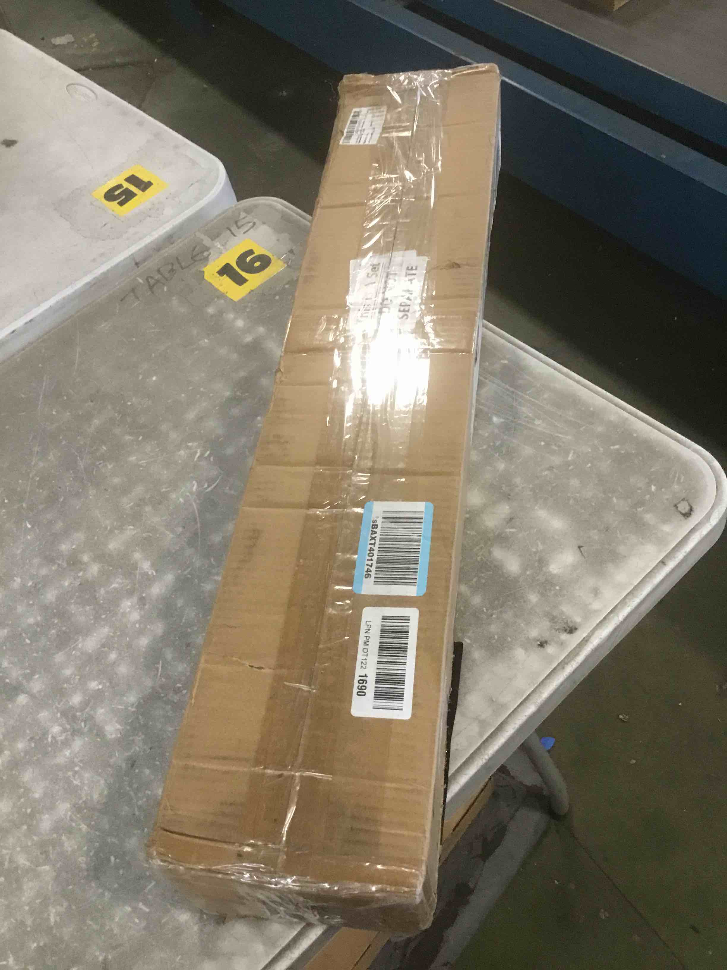 https://s3.amazonaws.com/lotting-images-prod/bidfta/BRN1996848_1745870601162.jpeg