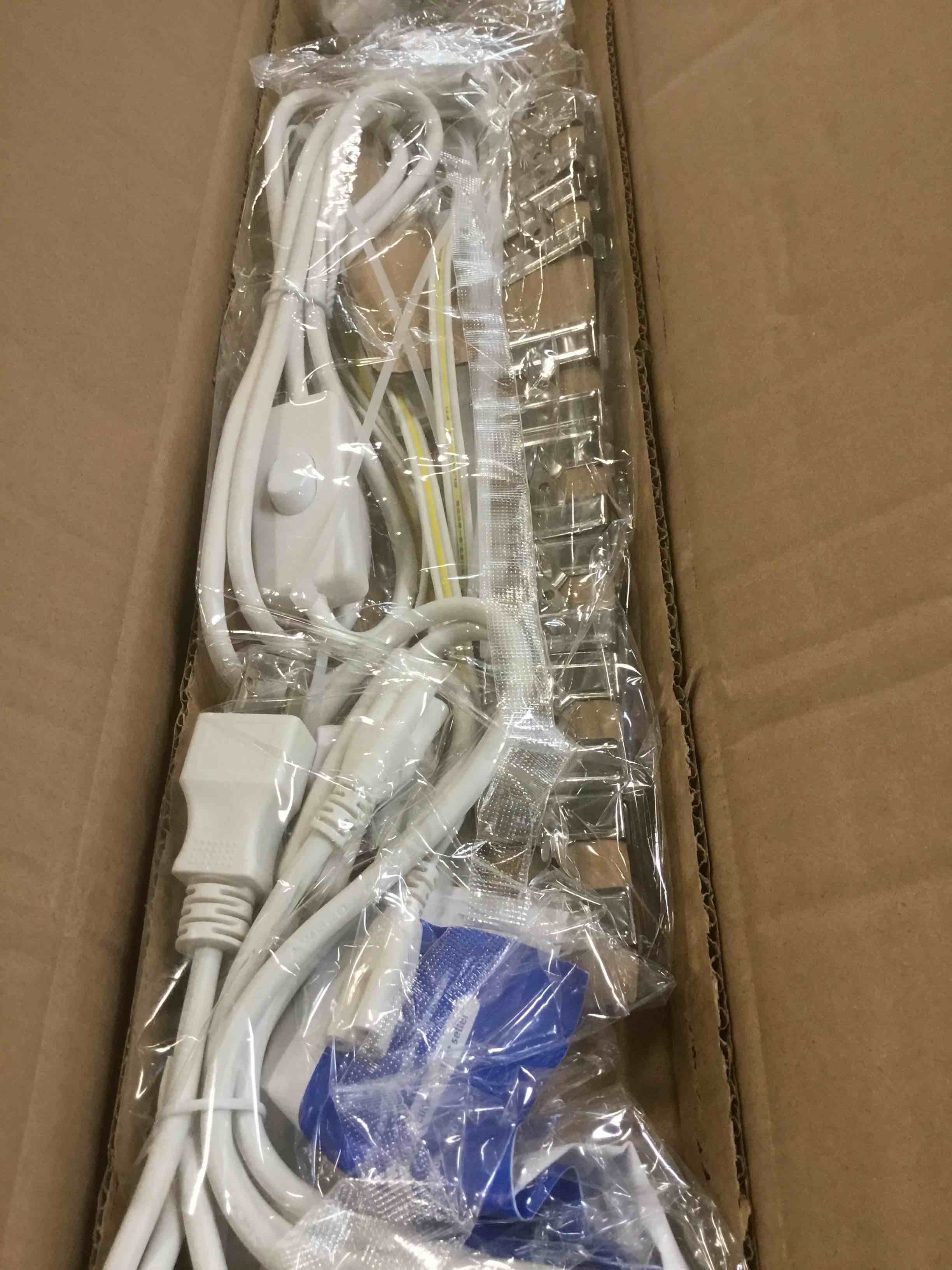 https://s3.amazonaws.com/lotting-images-prod/bidfta/BRN1996943_1745940697708.jpeg