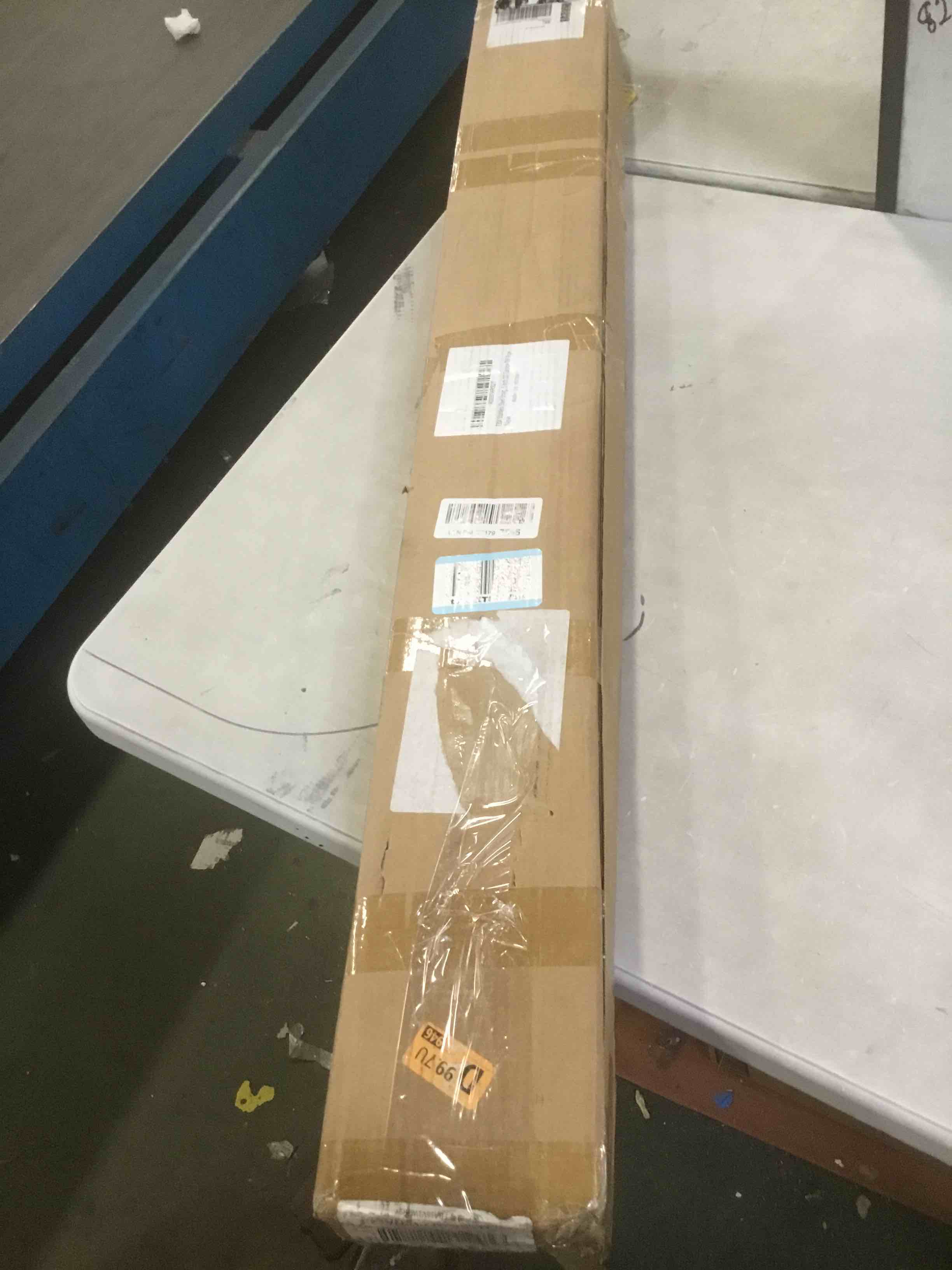 https://s3.amazonaws.com/lotting-images-prod/bidfta/BRN1997898_1746556602928.jpeg