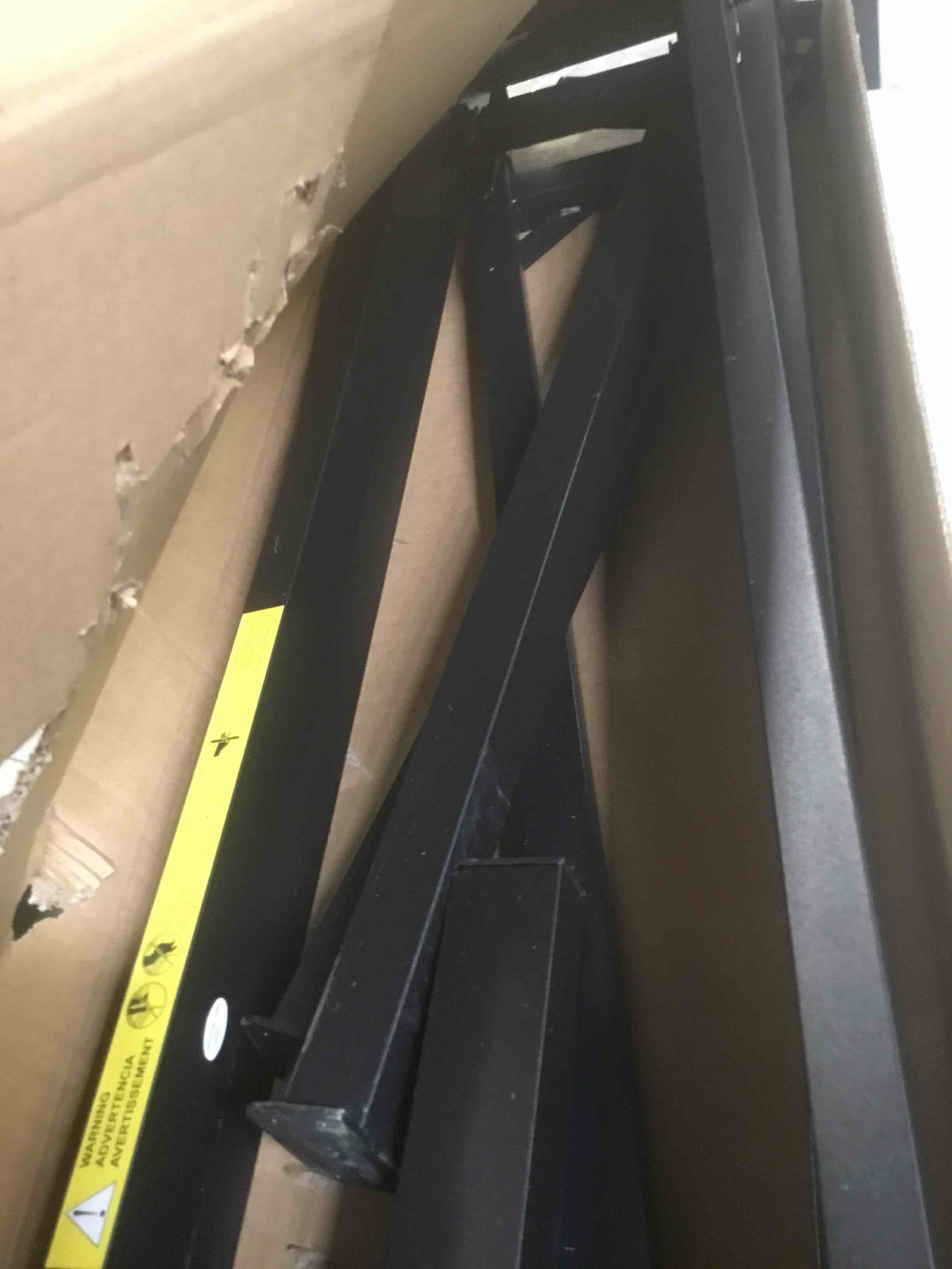 https://s3.amazonaws.com/lotting-images-prod/bidfta/BRN1997903_1746557092511.jpeg