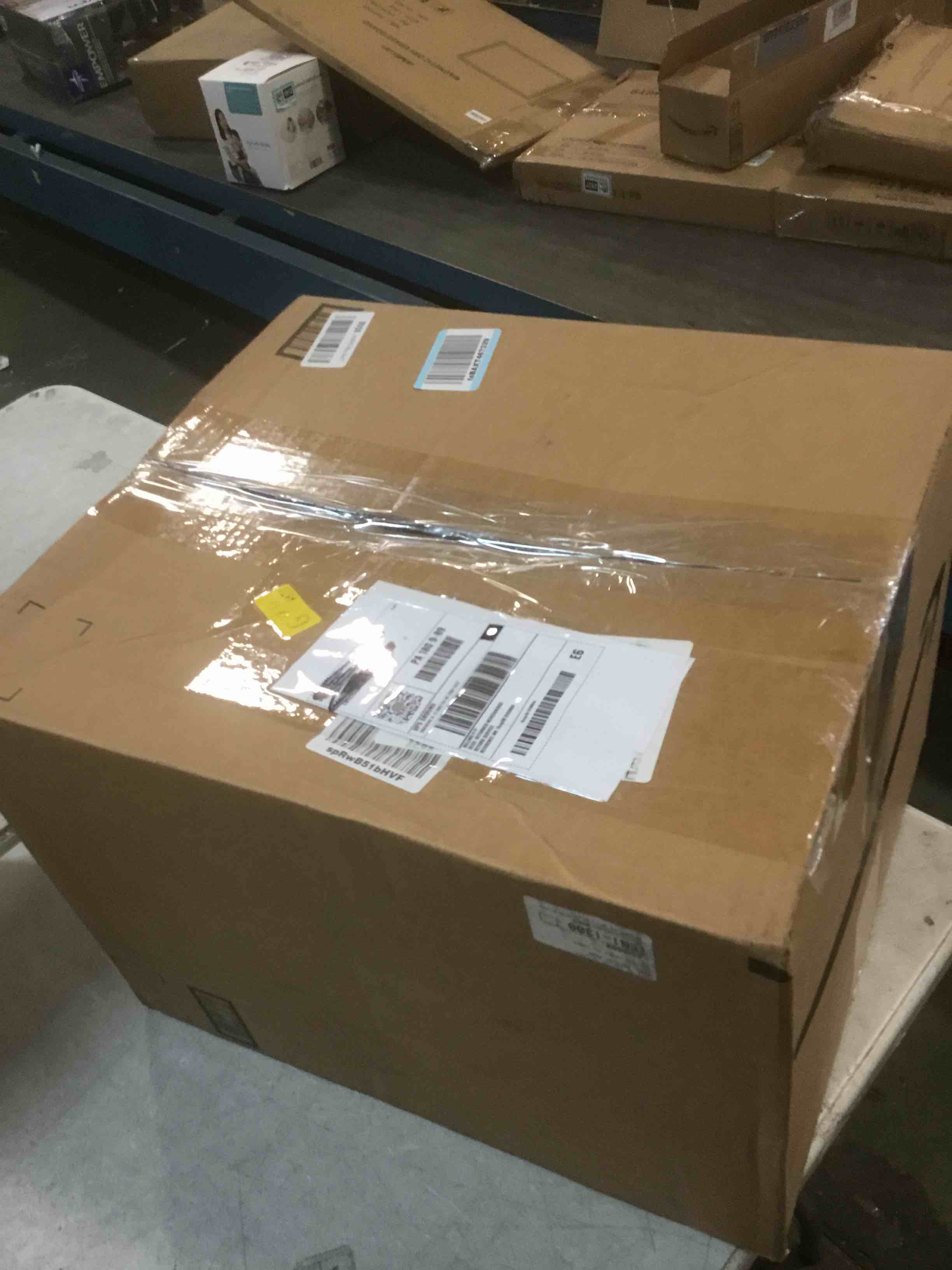 https://s3.amazonaws.com/lotting-images-prod/bidfta/BRN1998474_1747079541580.jpeg