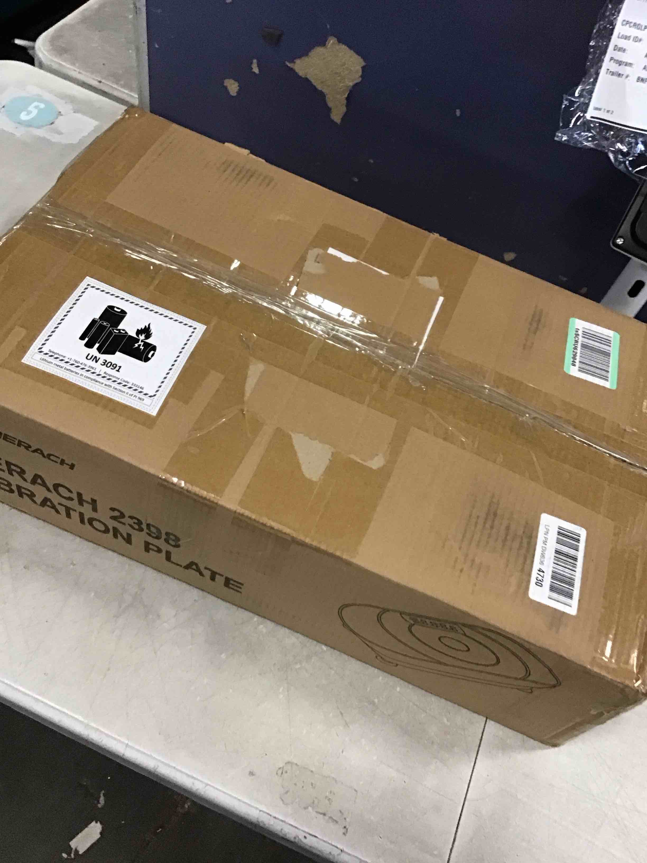 https://s3.amazonaws.com/lotting-images-prod/bidfta/BRN1999974_1745411682330.jpeg