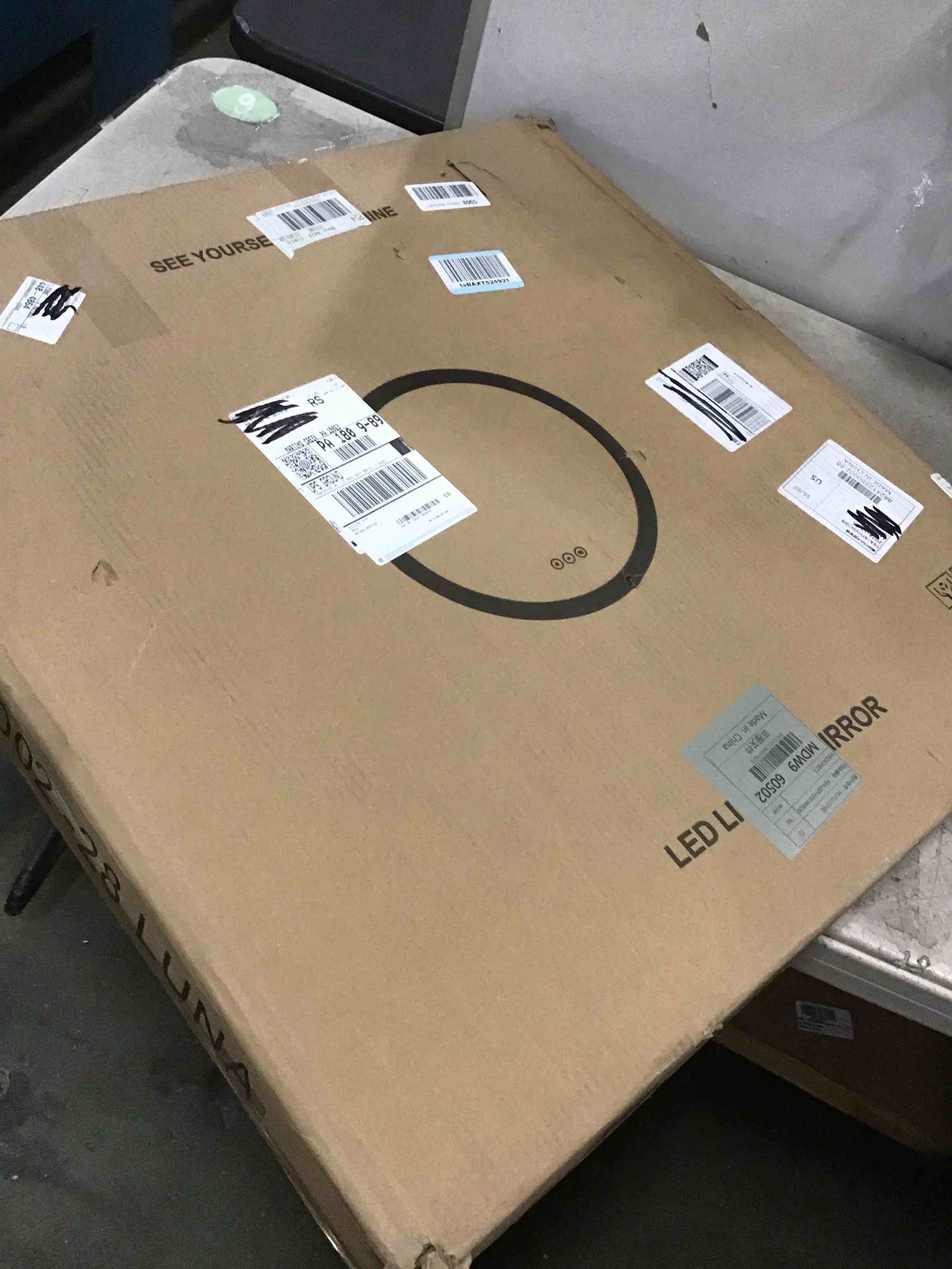 https://s3.amazonaws.com/lotting-images-prod/bidfta/BRN2000838_1746021141712.jpeg