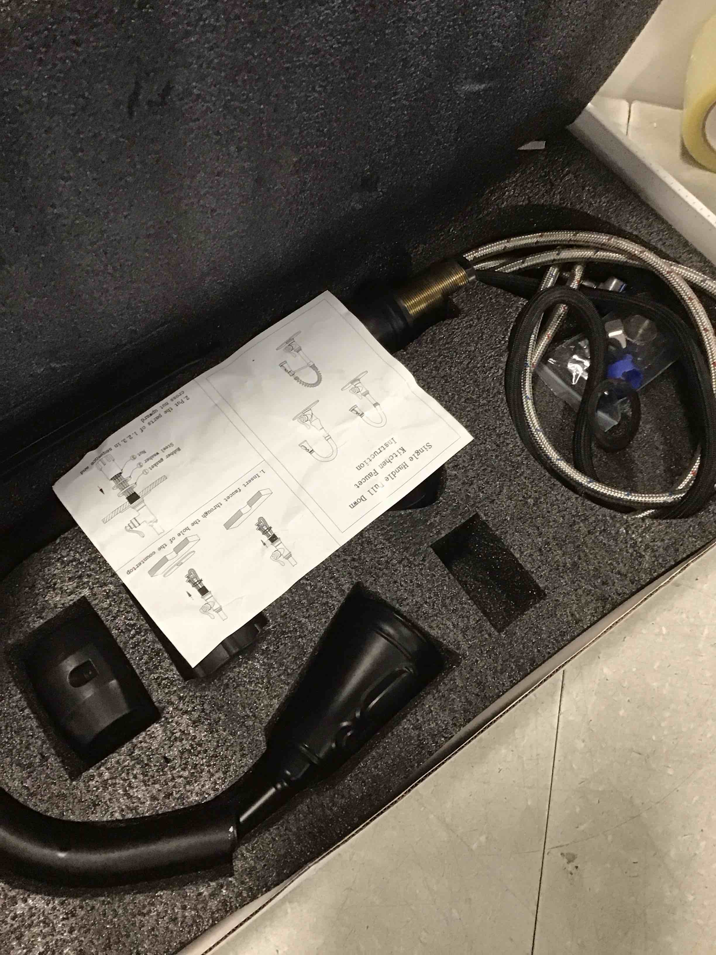 https://s3.amazonaws.com/lotting-images-prod/bidfta/BRN2001458_1746448579375.jpeg