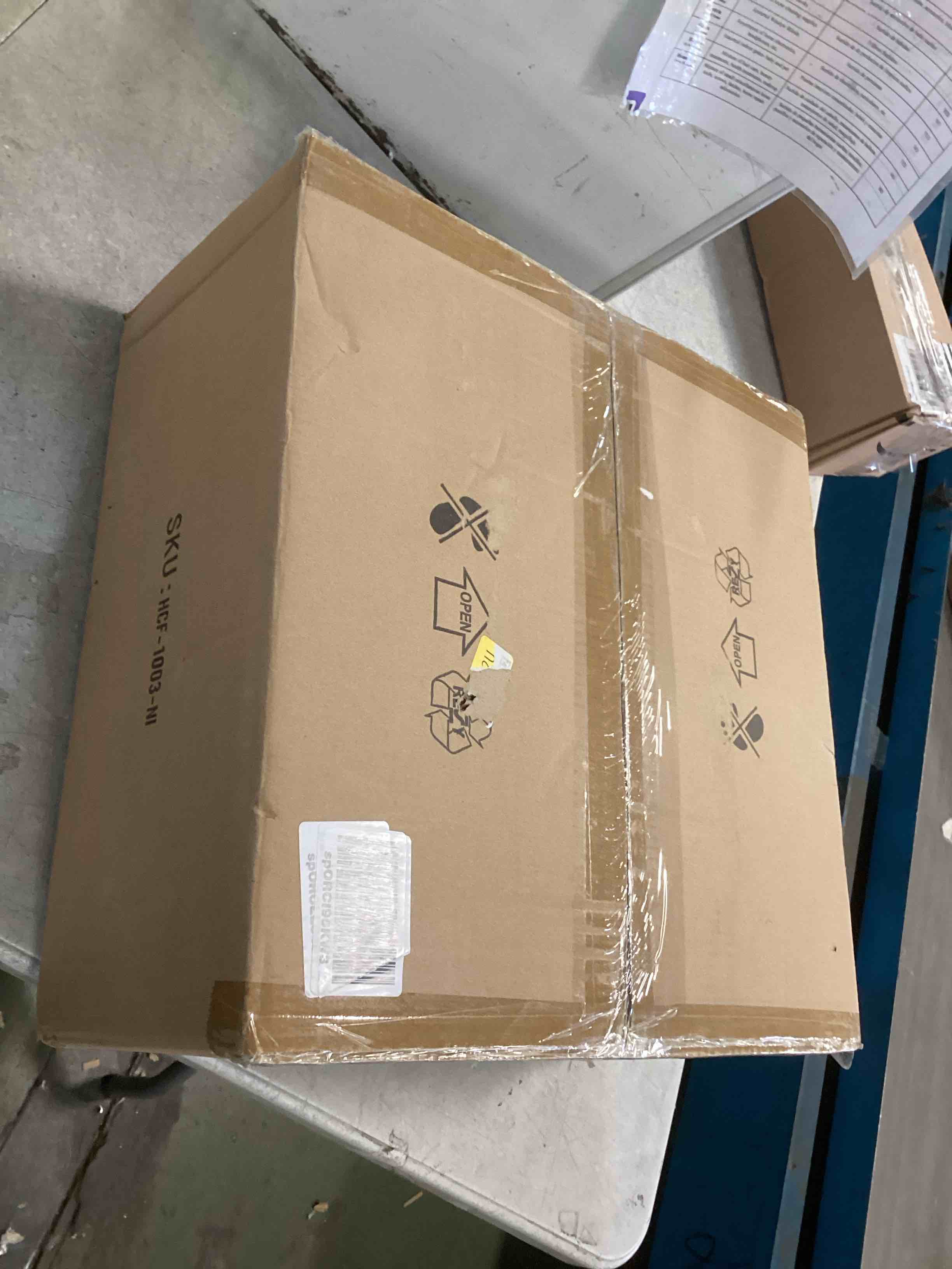 https://s3.amazonaws.com/lotting-images-prod/bidfta/BRN2002335_1744824940928.jpeg