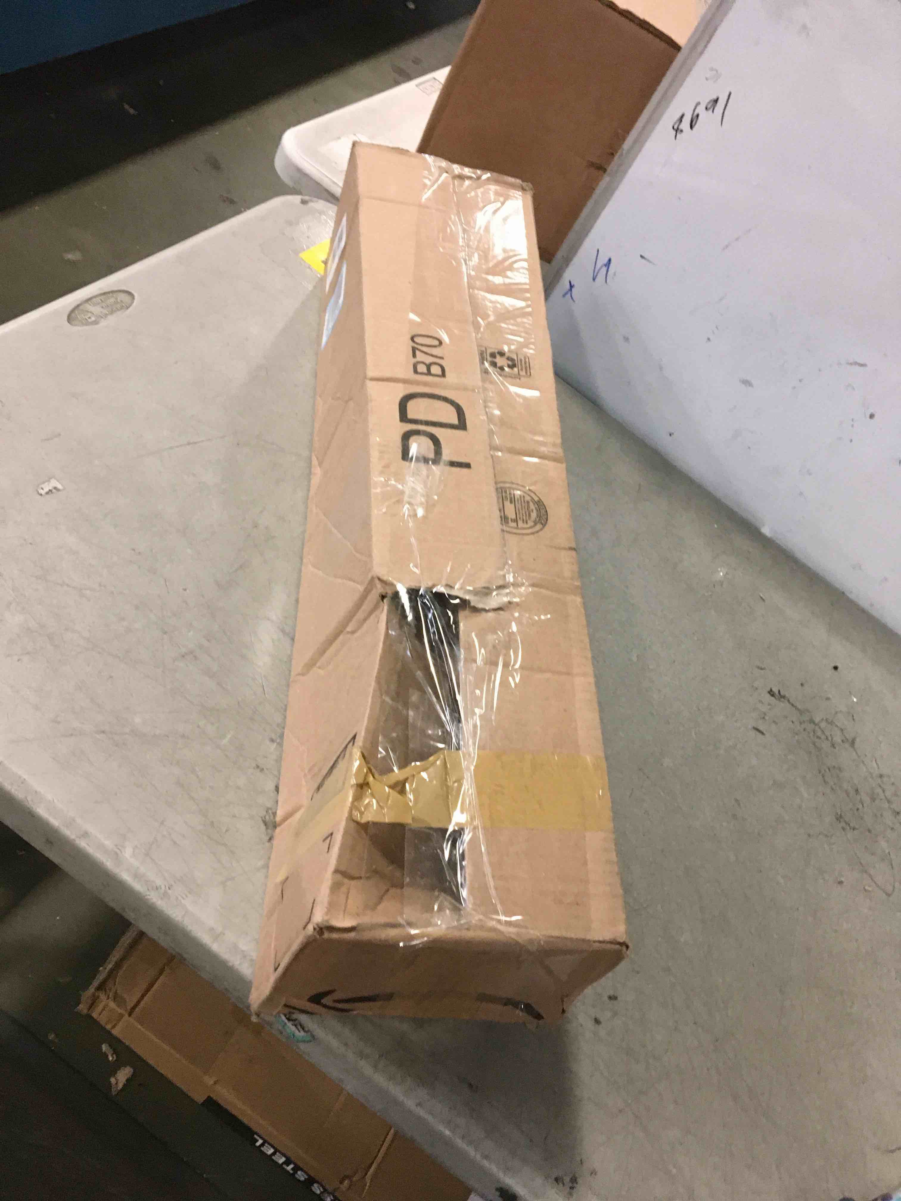 https://s3.amazonaws.com/lotting-images-prod/bidfta/BRN2002894_1745509371912.jpeg