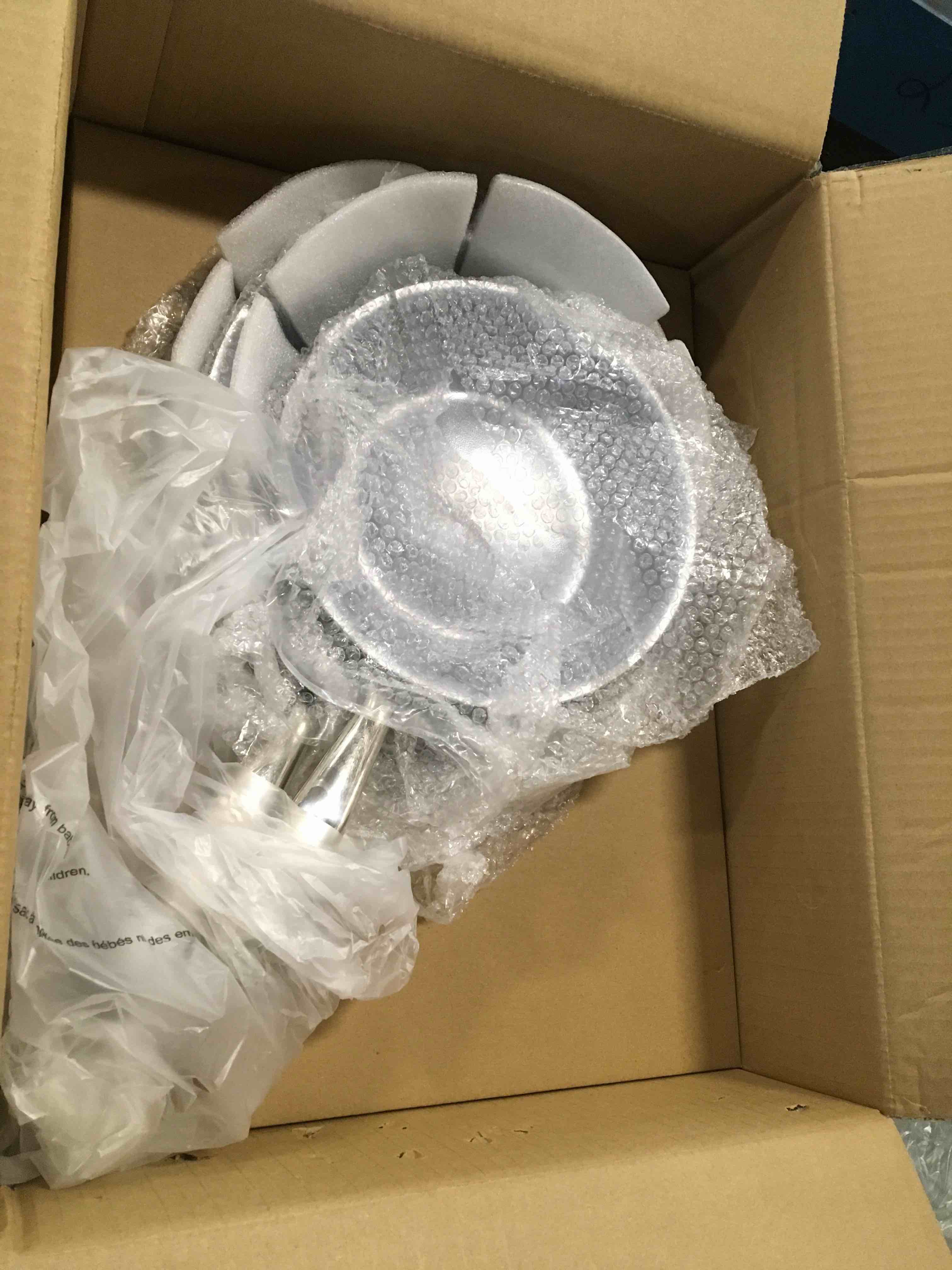 https://s3.amazonaws.com/lotting-images-prod/bidfta/BRN2002912_1745511109048.jpeg