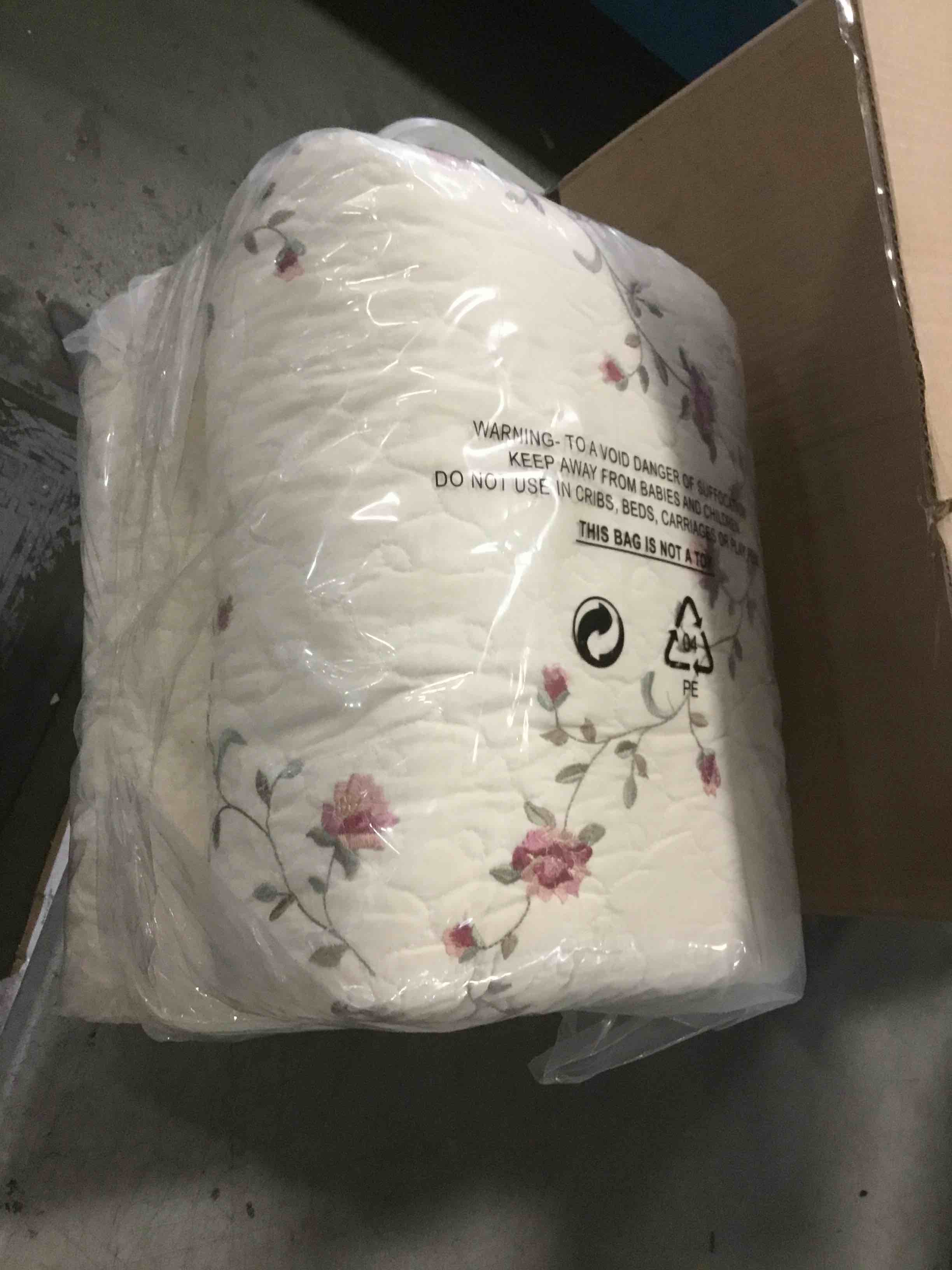 https://s3.amazonaws.com/lotting-images-prod/bidfta/BRN2002970_1745520047598.jpeg