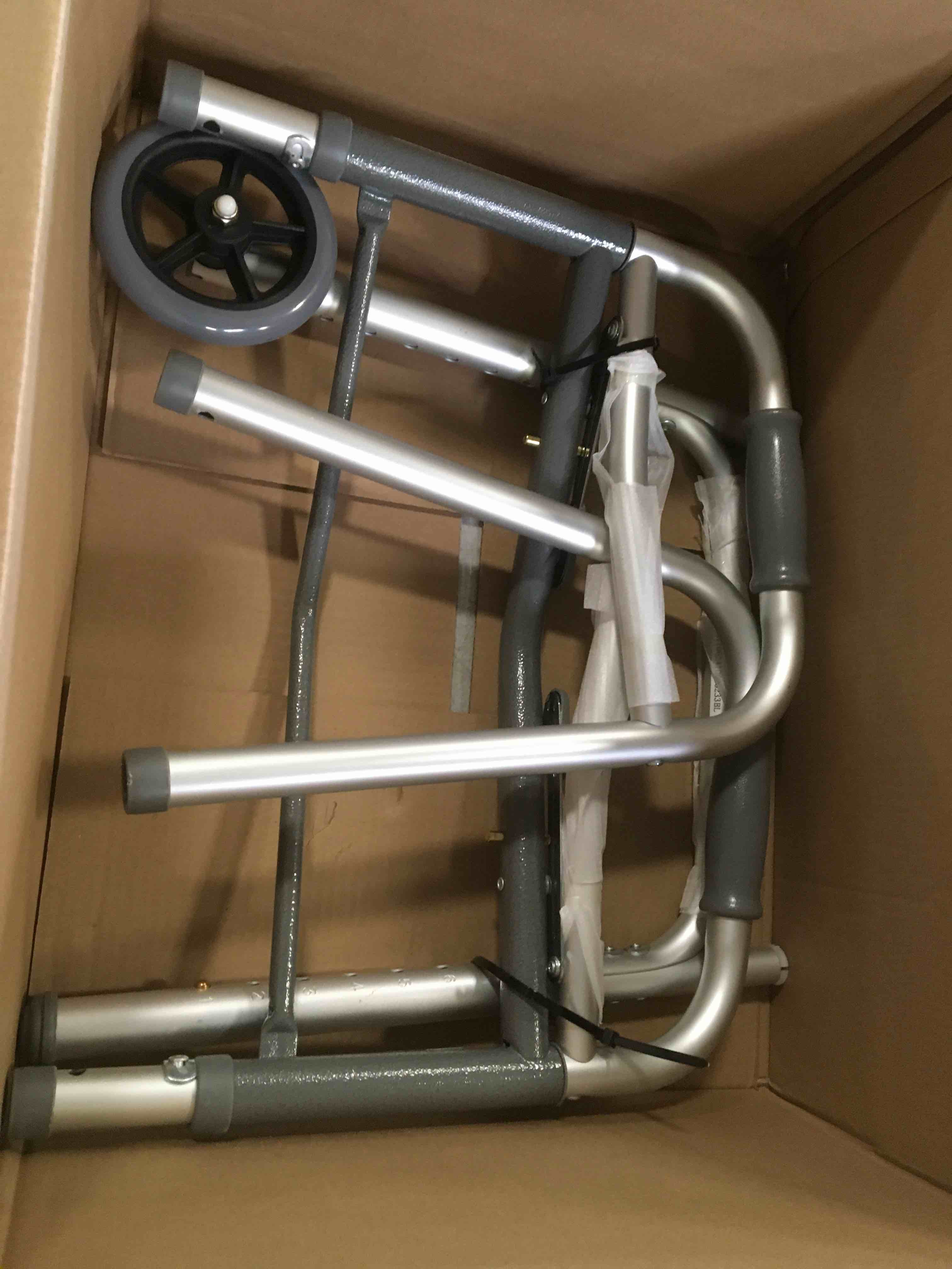 https://s3.amazonaws.com/lotting-images-prod/bidfta/BRN2003116_1745854442887.jpeg