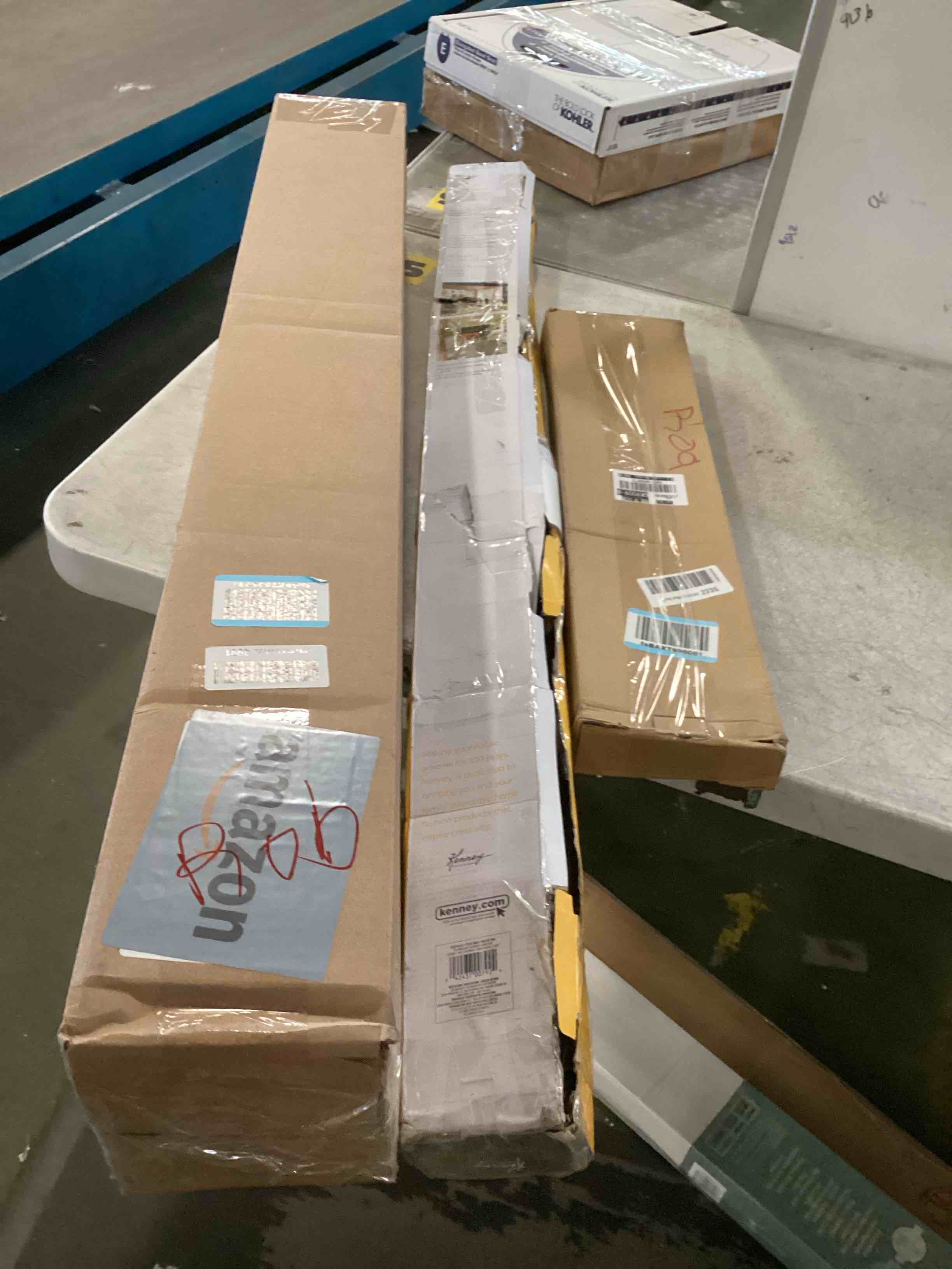 https://s3.amazonaws.com/lotting-images-prod/bidfta/BRN2003228_1745871082991.jpeg