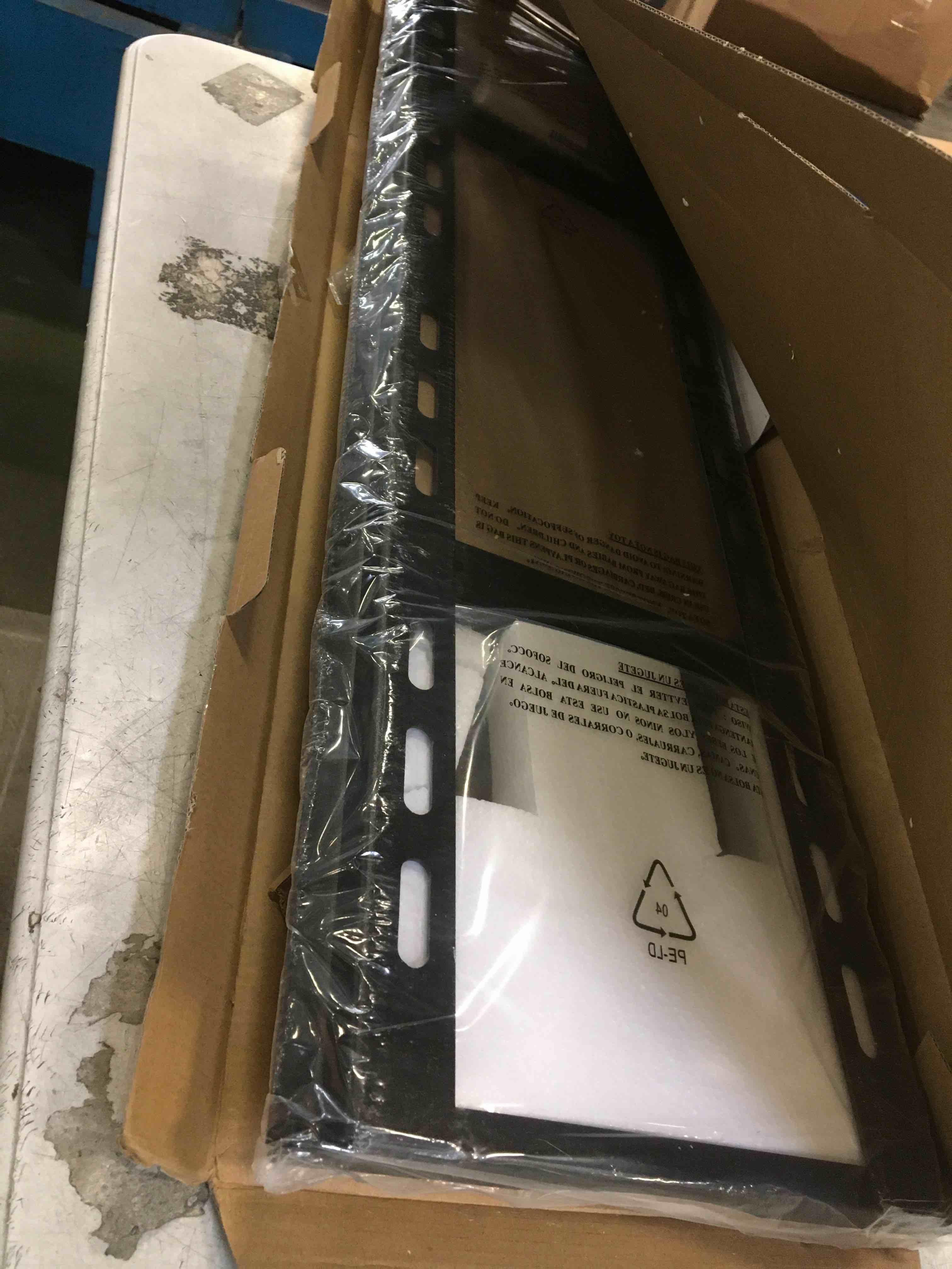 https://s3.amazonaws.com/lotting-images-prod/bidfta/BRN2003725_1746110380203.jpeg