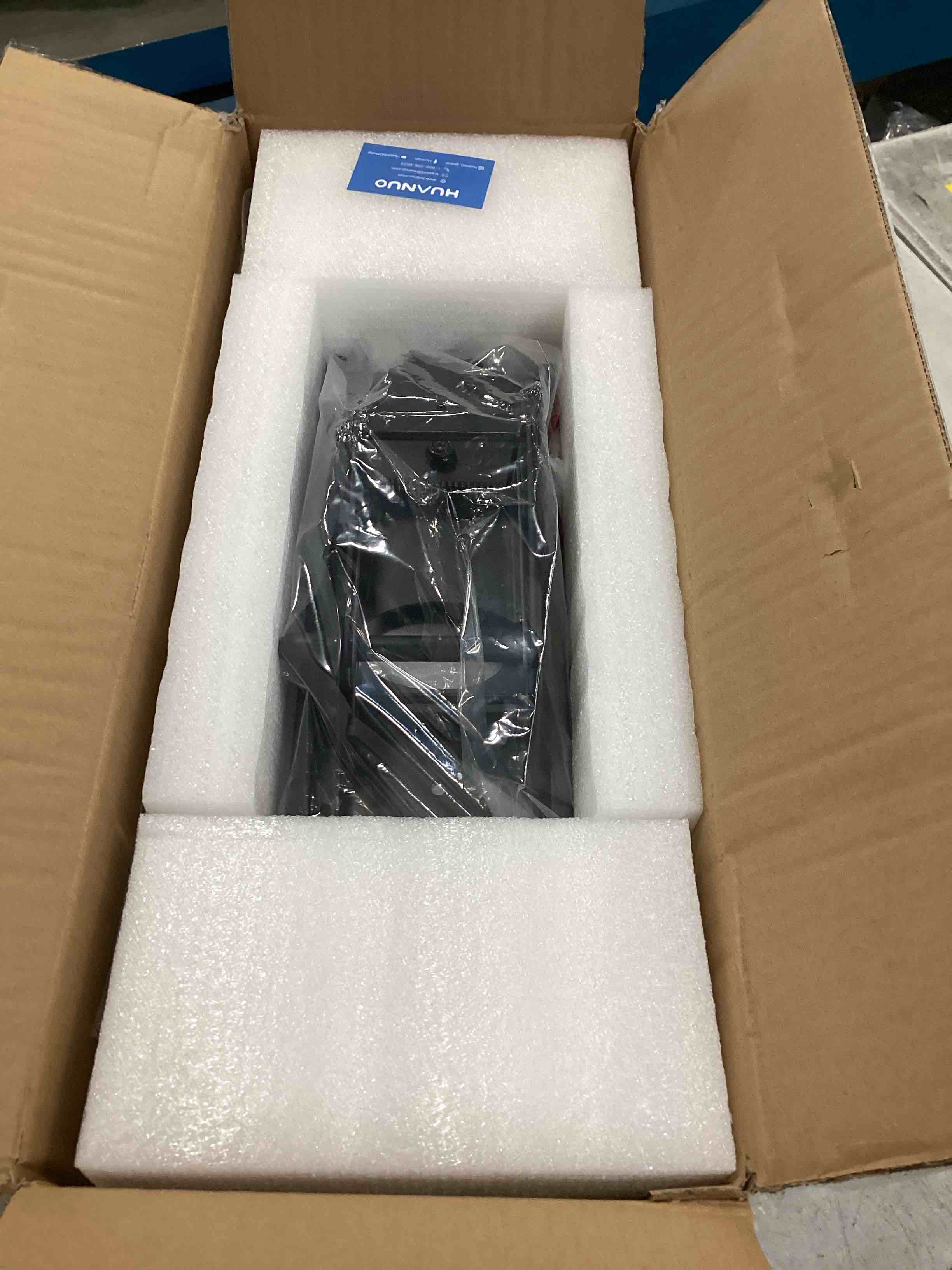 https://s3.amazonaws.com/lotting-images-prod/bidfta/BRN2003812_1746123317600.jpeg