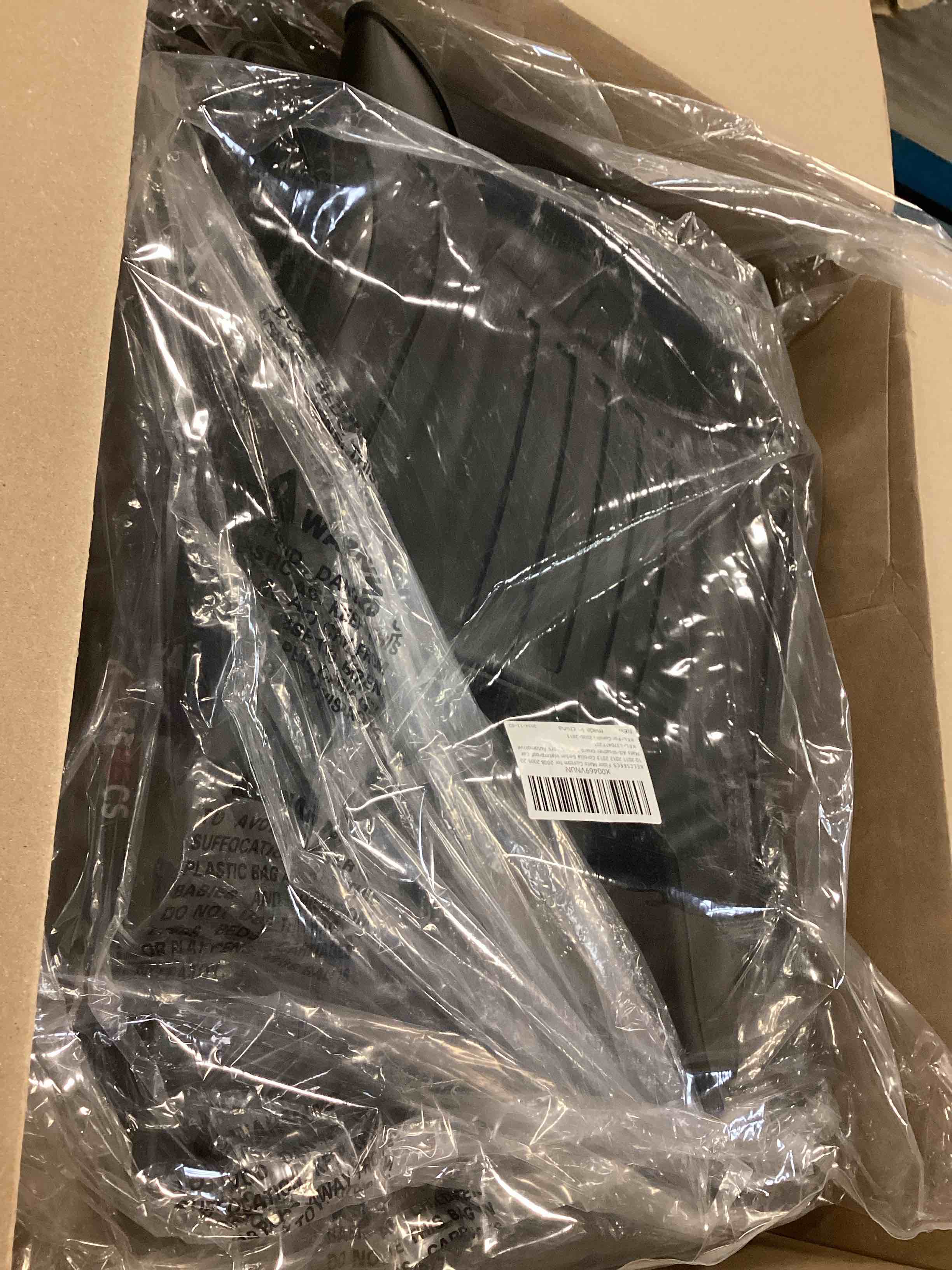 https://s3.amazonaws.com/lotting-images-prod/bidfta/BRN2003831_1746125158991.jpeg