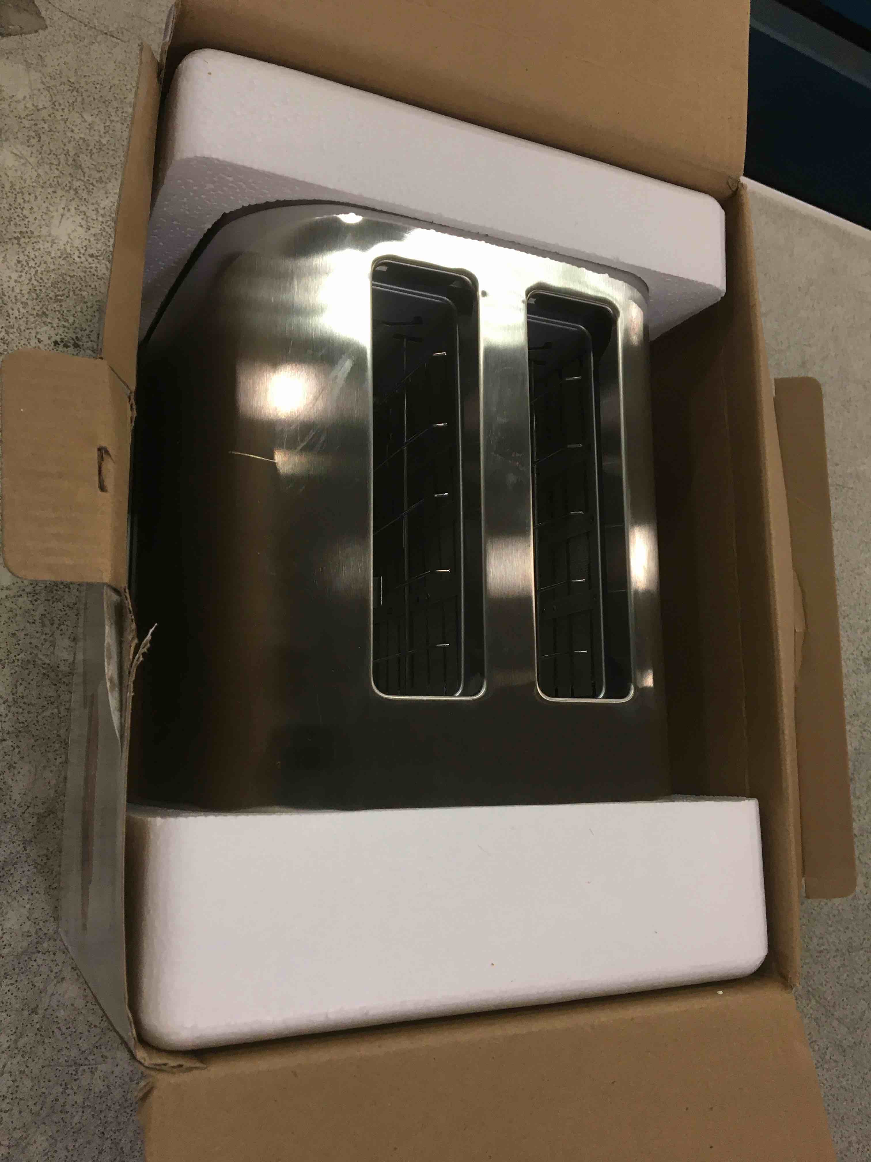 https://s3.amazonaws.com/lotting-images-prod/bidfta/BRN2004082_1746450466271.jpeg