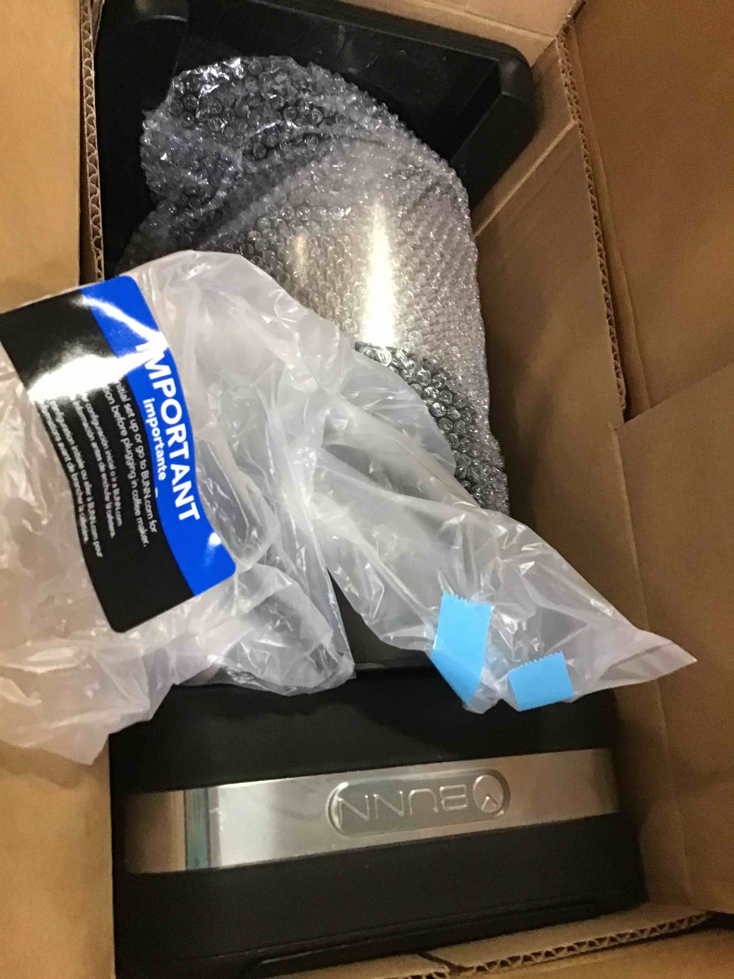 https://s3.amazonaws.com/lotting-images-prod/bidfta/BRN2004203_1746467526103.jpeg
