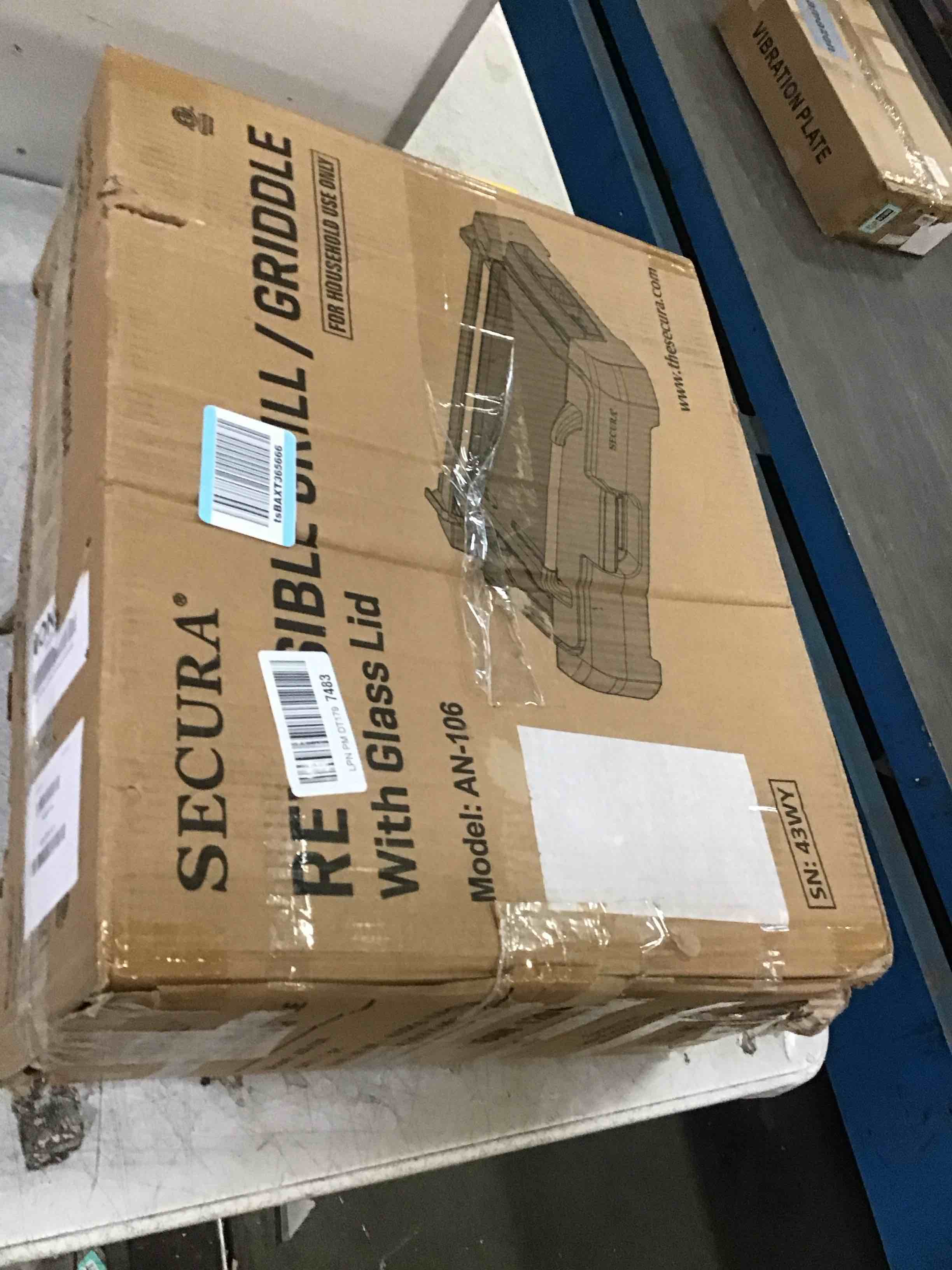 https://s3.amazonaws.com/lotting-images-prod/bidfta/BRN2004400_1746551892851.jpeg