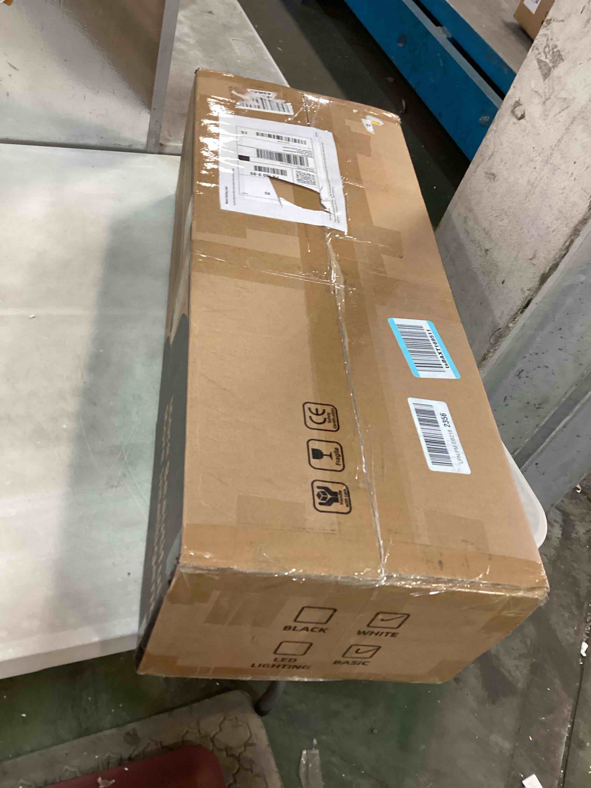 https://s3.amazonaws.com/lotting-images-prod/bidfta/BRN2004664_1746639040038.jpeg