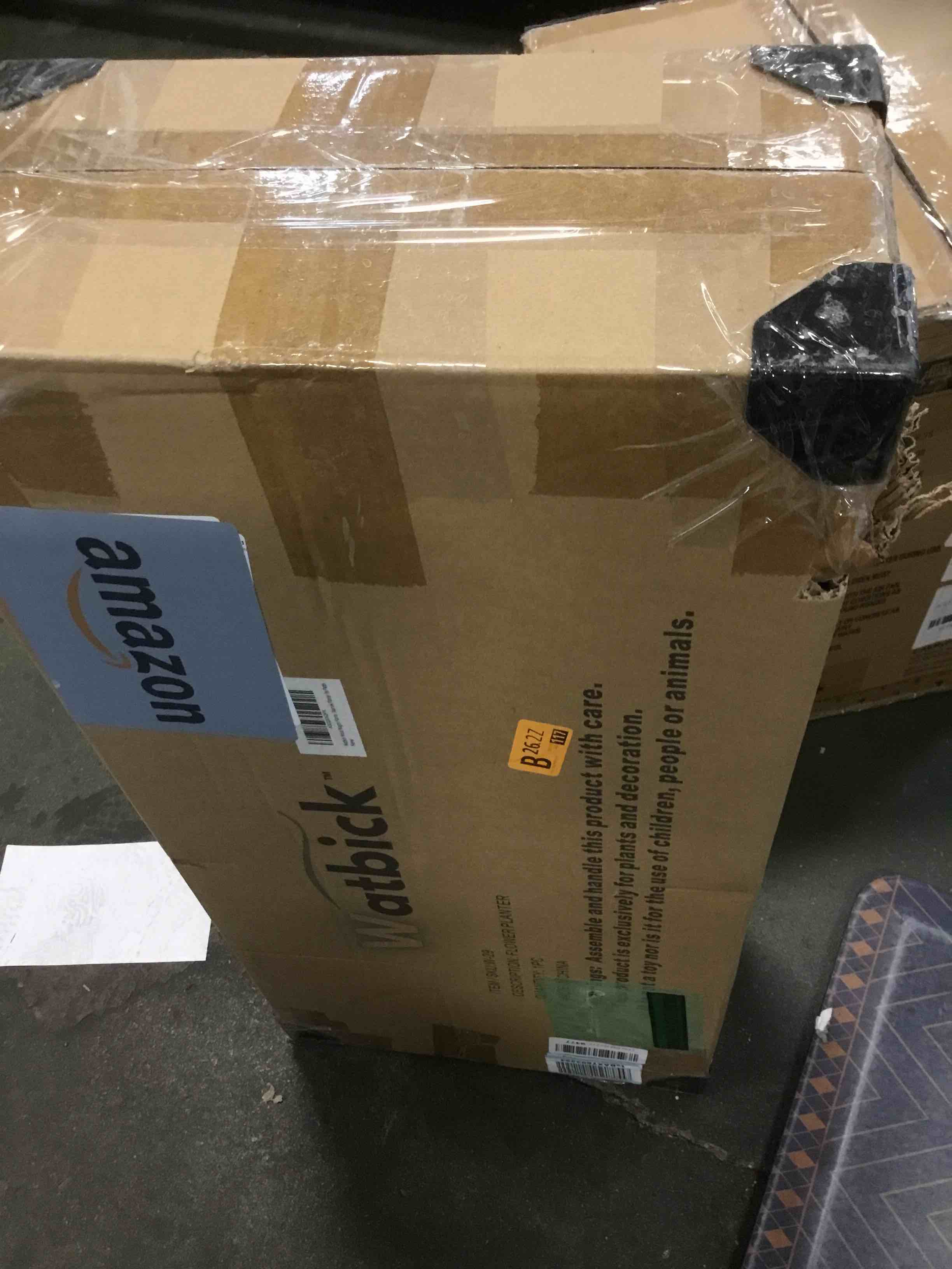 https://s3.amazonaws.com/lotting-images-prod/bidfta/BRN2007324_1745938539027.jpeg