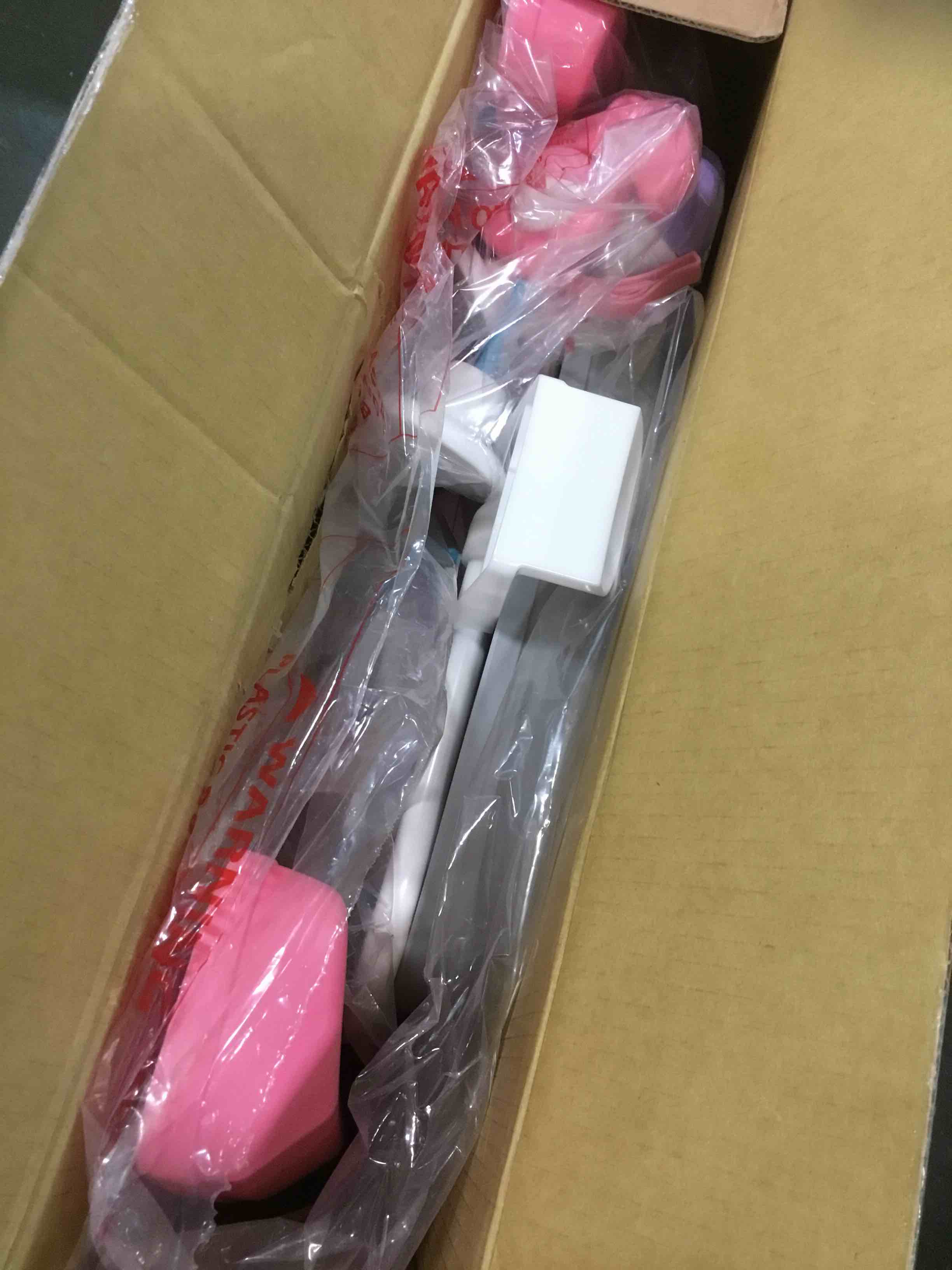 https://s3.amazonaws.com/lotting-images-prod/bidfta/BRN2007362_1745942211074.jpeg