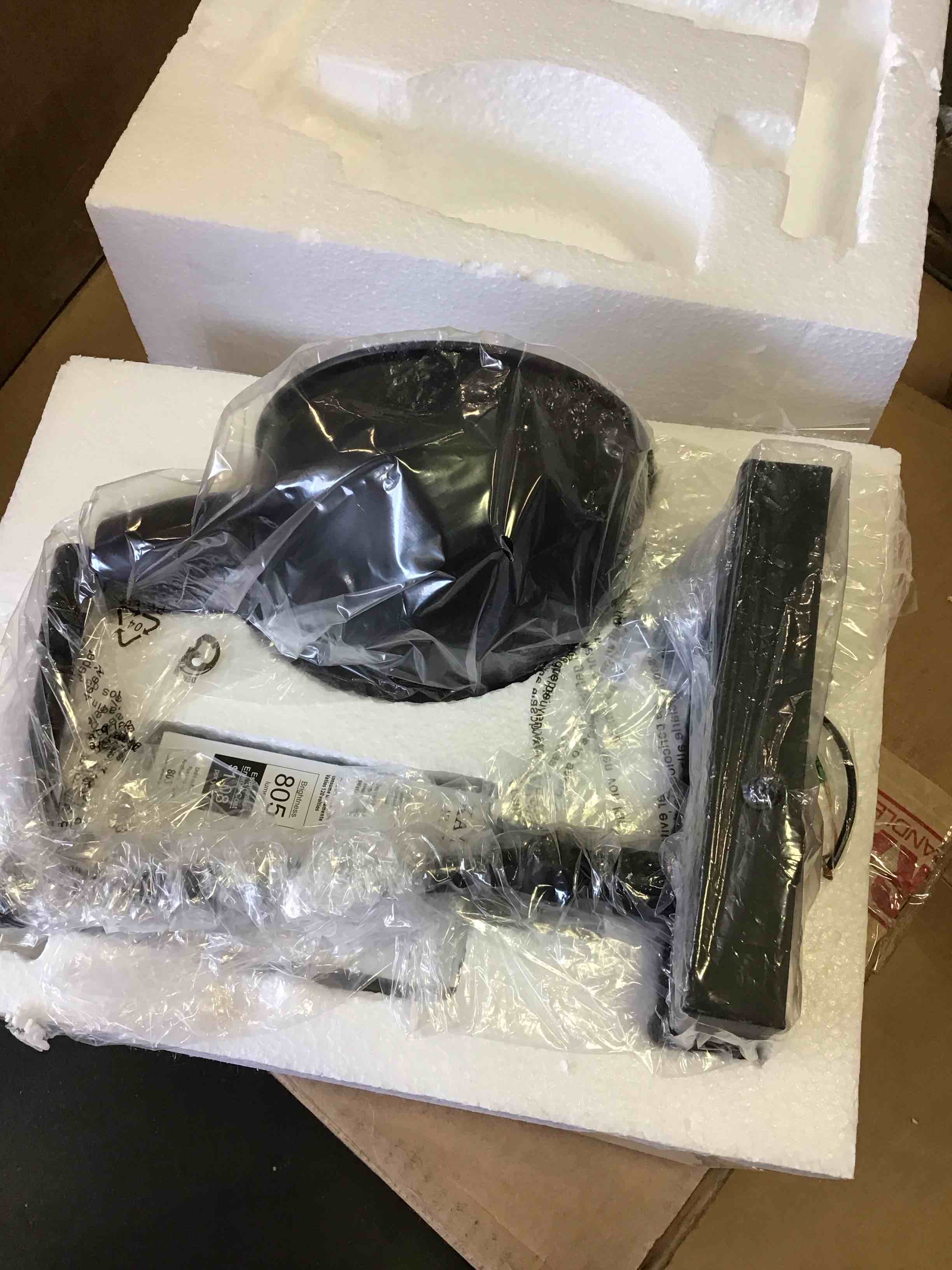 https://s3.amazonaws.com/lotting-images-prod/bidfta/BRN2007539_1746041448001.jpeg