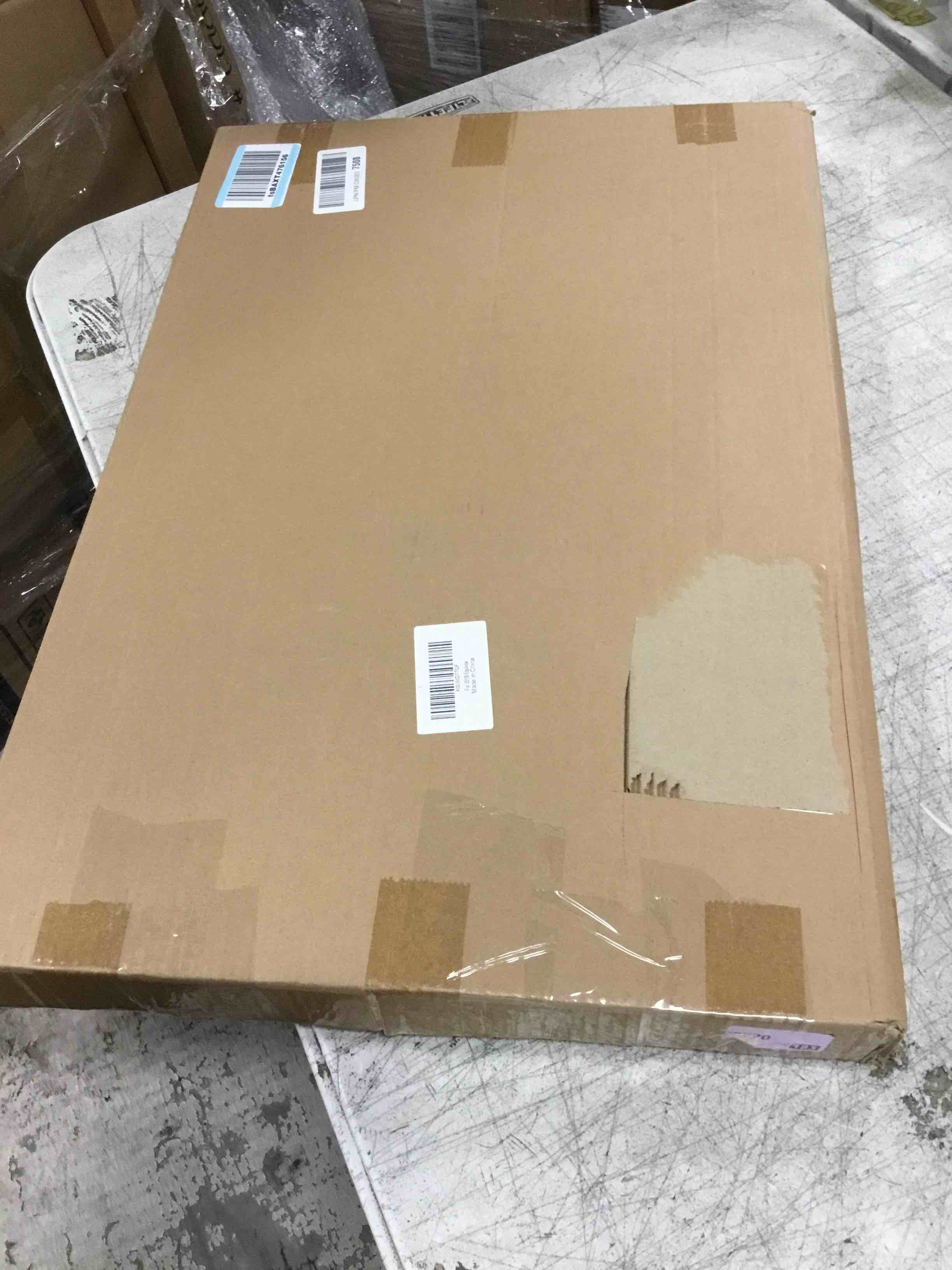 https://s3.amazonaws.com/lotting-images-prod/bidfta/BRN2007624_1746110428955.jpeg