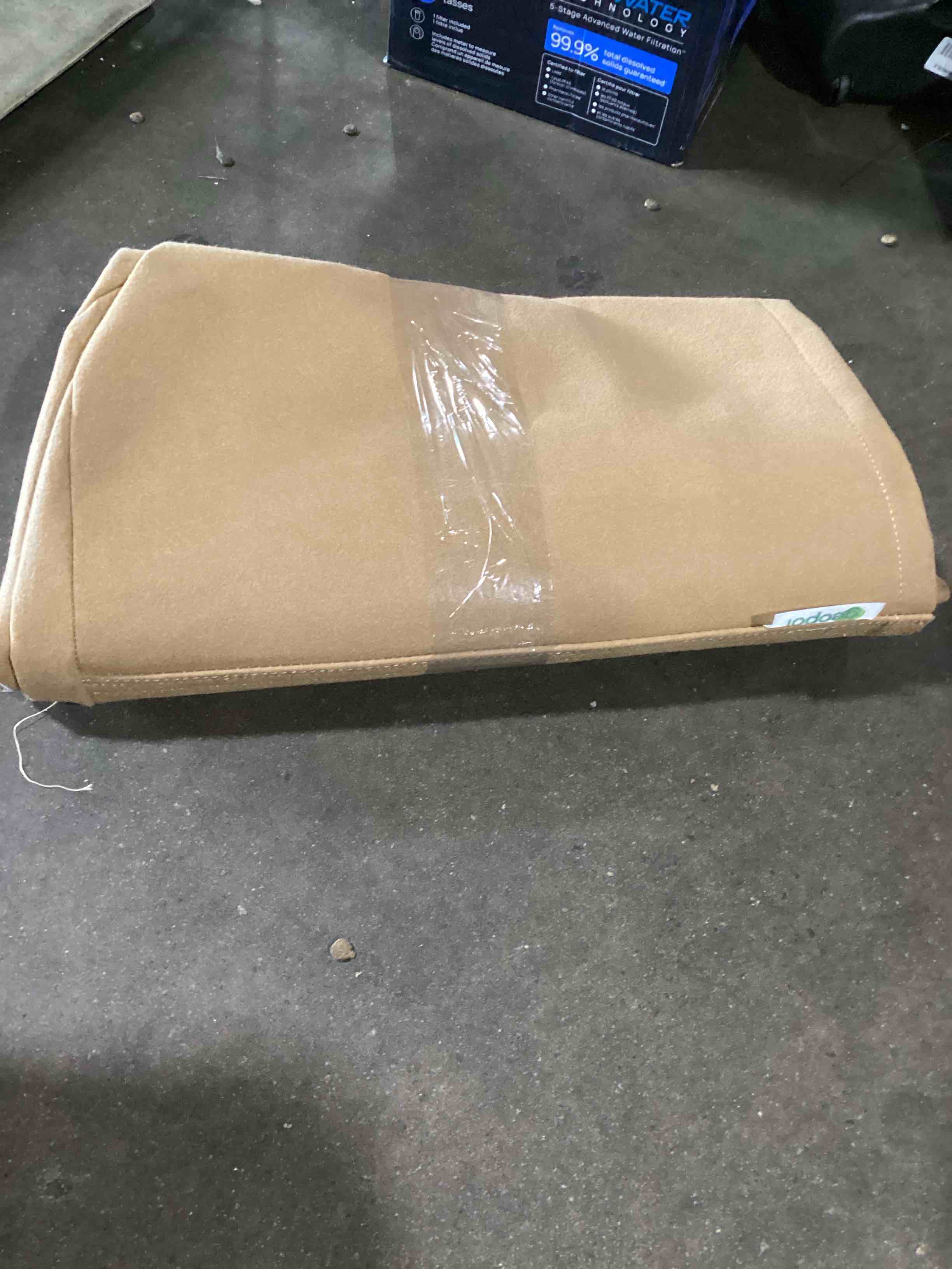 Condition photo showing Good Condition for geopot 65-gallon soft-sided container, tan 65 gallon