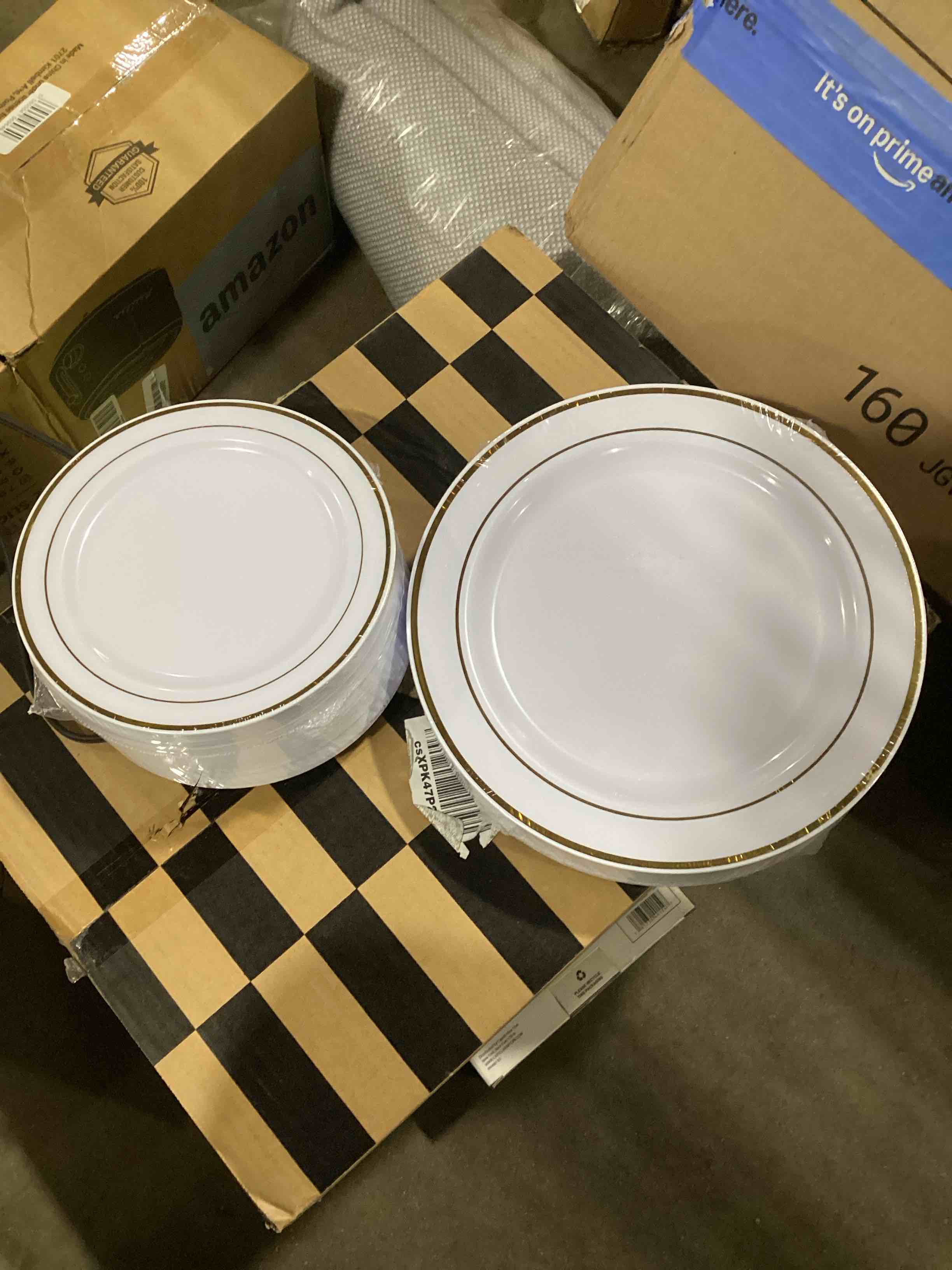 Condition photo showing Good Condition for (incomplete) wdf 120 pieces gold disposable plastic plates - white and gold plates include 10.25" dinner plate & 7.5" salad plate for party baby shower wedding spring gold 120pcs