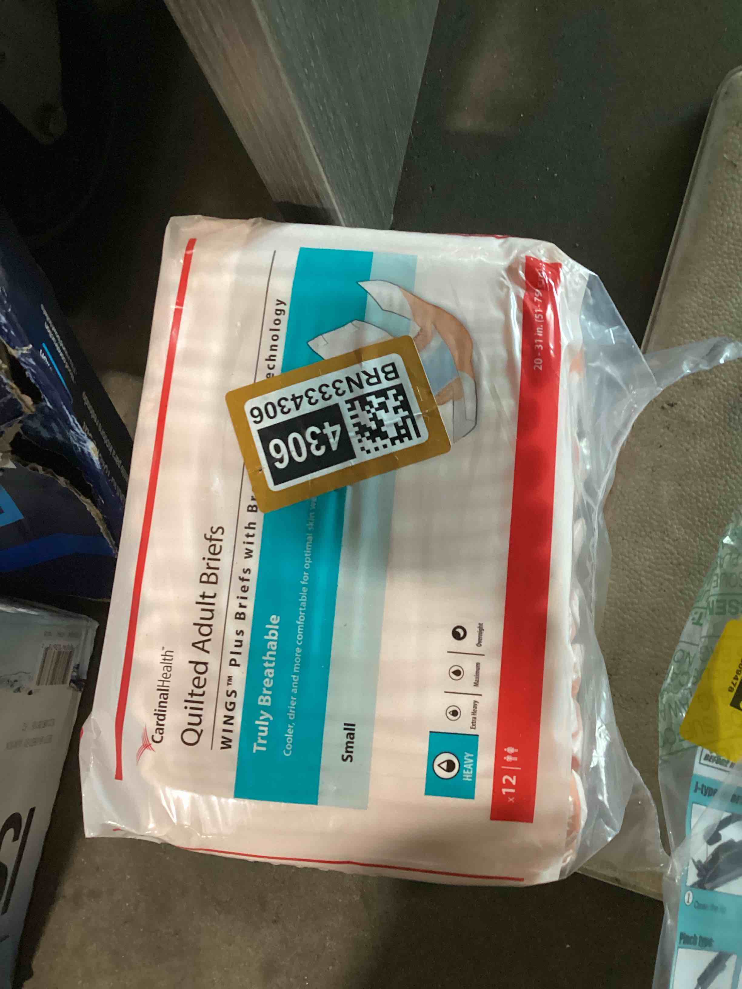 cardinal health™ wings™ plus quilted briefs with breatheeasy™ technology, heavy absorbency, small, adult briefs, disposable incontinence diapers with refastenable tabs 12 pack