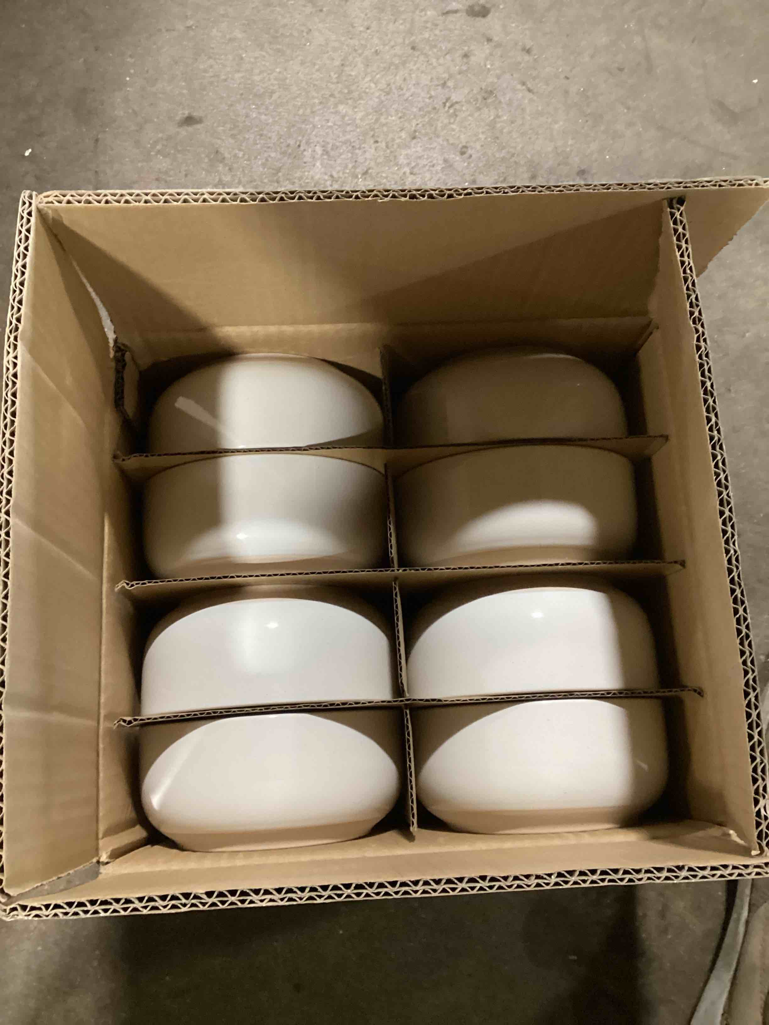 https://s3.amazonaws.com/lotting-images-prod/bidfta/BRN2027792_1789587652131.jpeg