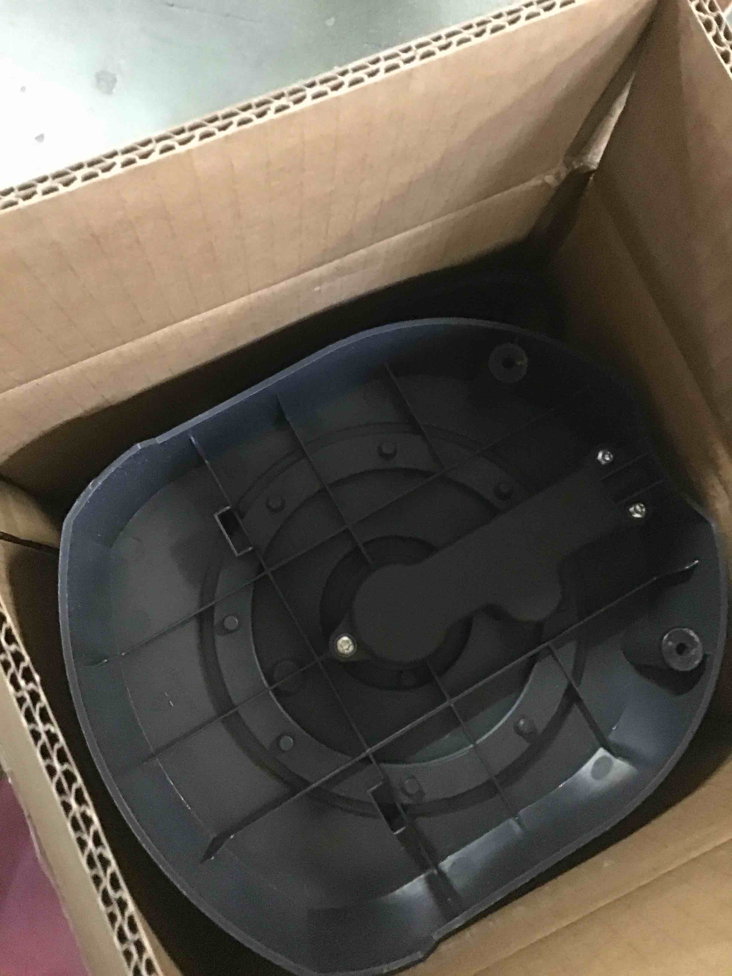 https://s3.amazonaws.com/lotting-images-prod/bidfta/BRN2032614_1739900184435.jpeg