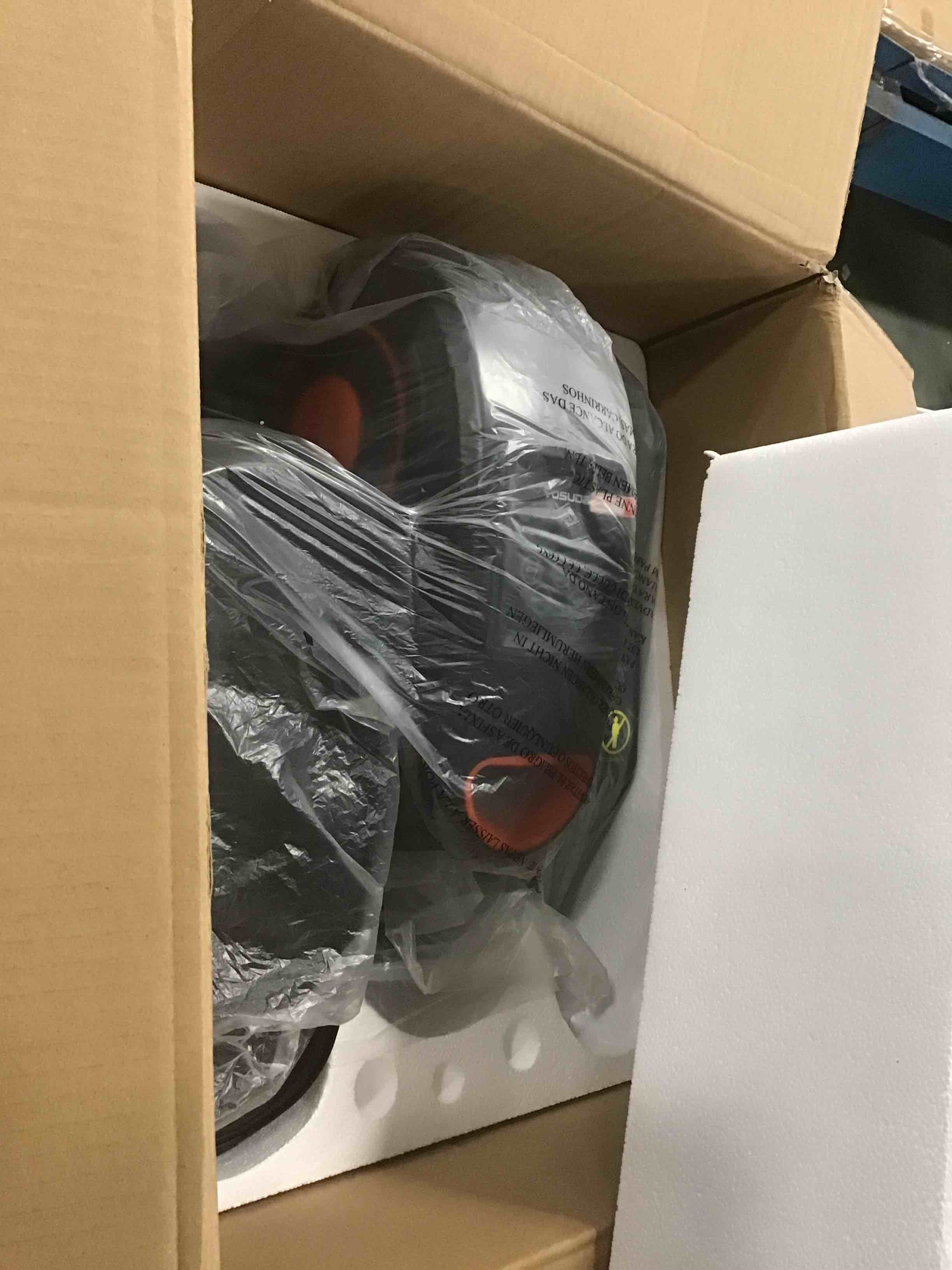 https://s3.amazonaws.com/lotting-images-prod/bidfta/BRN2032712_1739972679235.jpeg