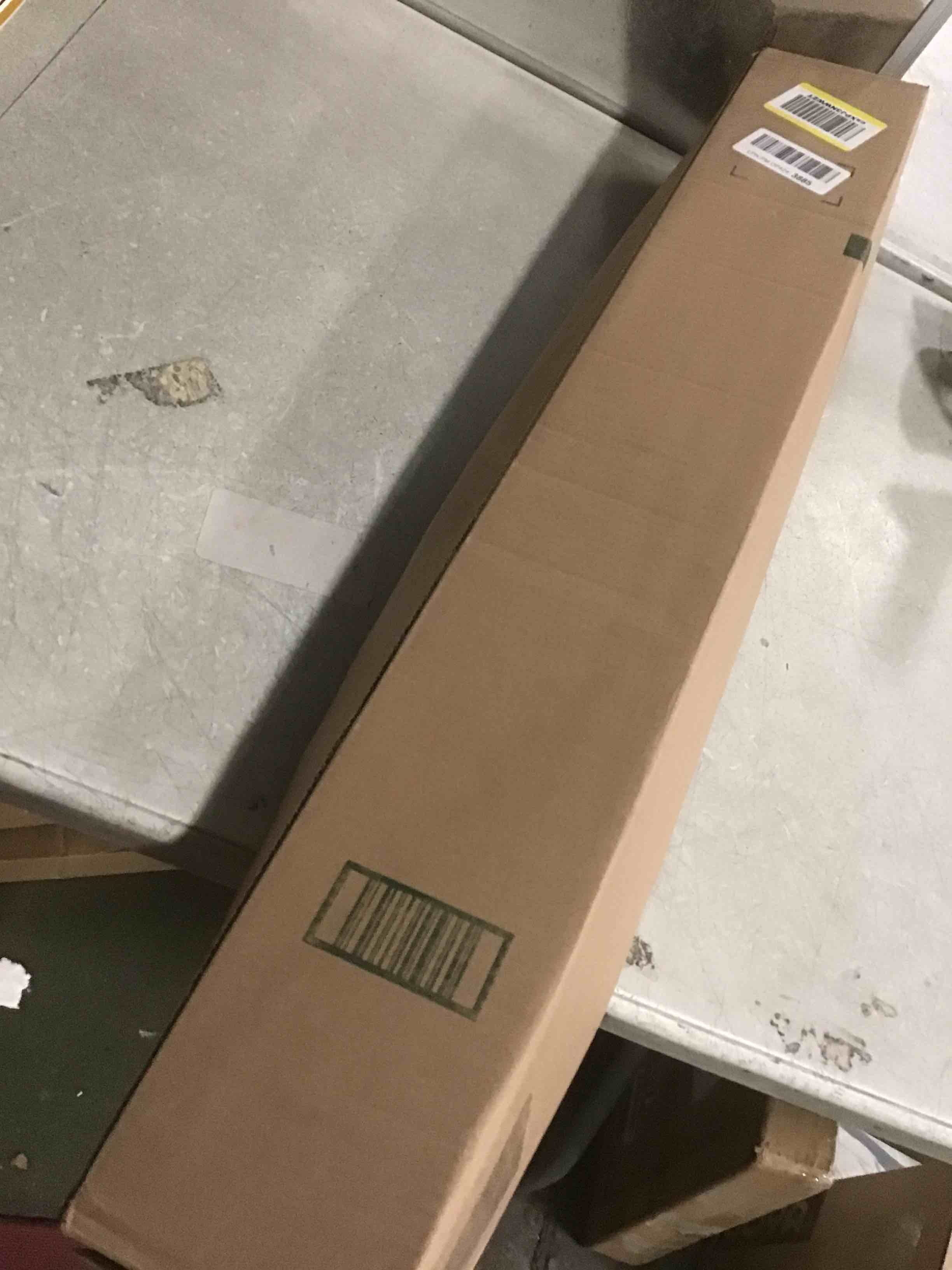 https://s3.amazonaws.com/lotting-images-prod/bidfta/BRN2033895_1740603025715.jpeg