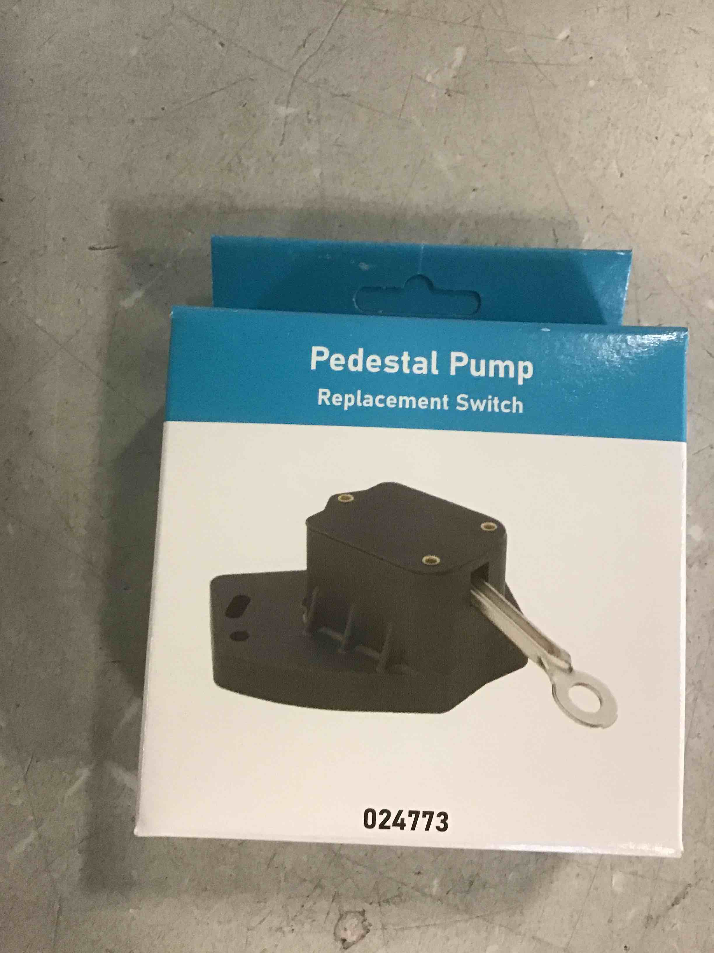 https://s3.amazonaws.com/lotting-images-prod/bidfta/BRN2034336_1740771650023.jpeg