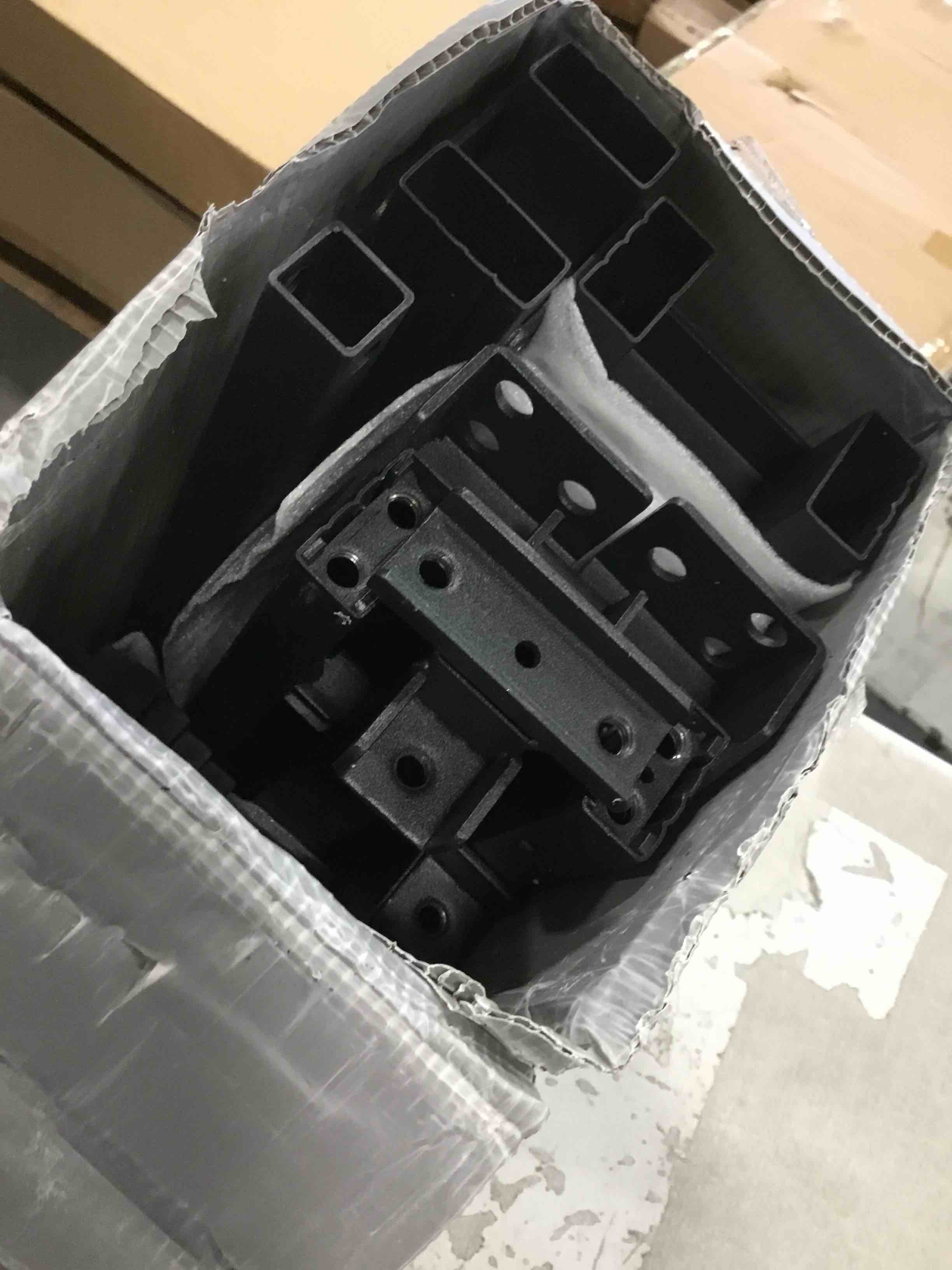 https://s3.amazonaws.com/lotting-images-prod/bidfta/BRN2038447_1740158840372.jpeg